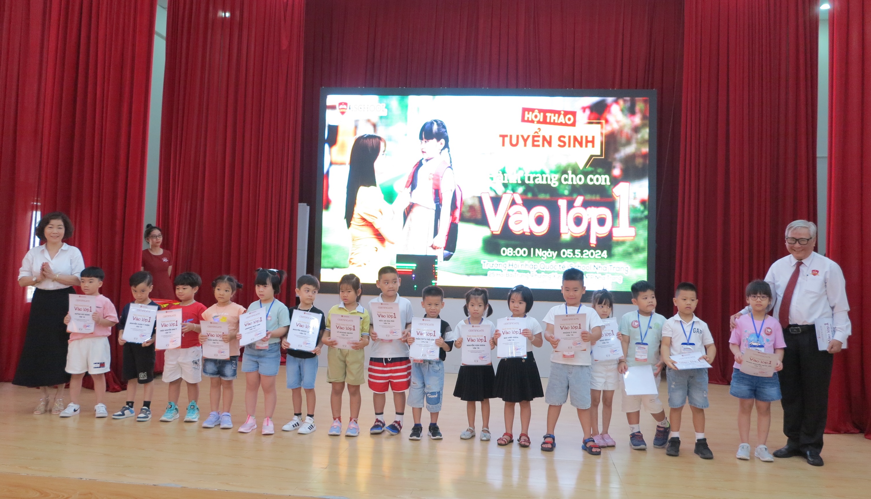 Trường iSchool Nha Trang: Tổ chức hội thảo “Hành trang cho con vào lớp 1”