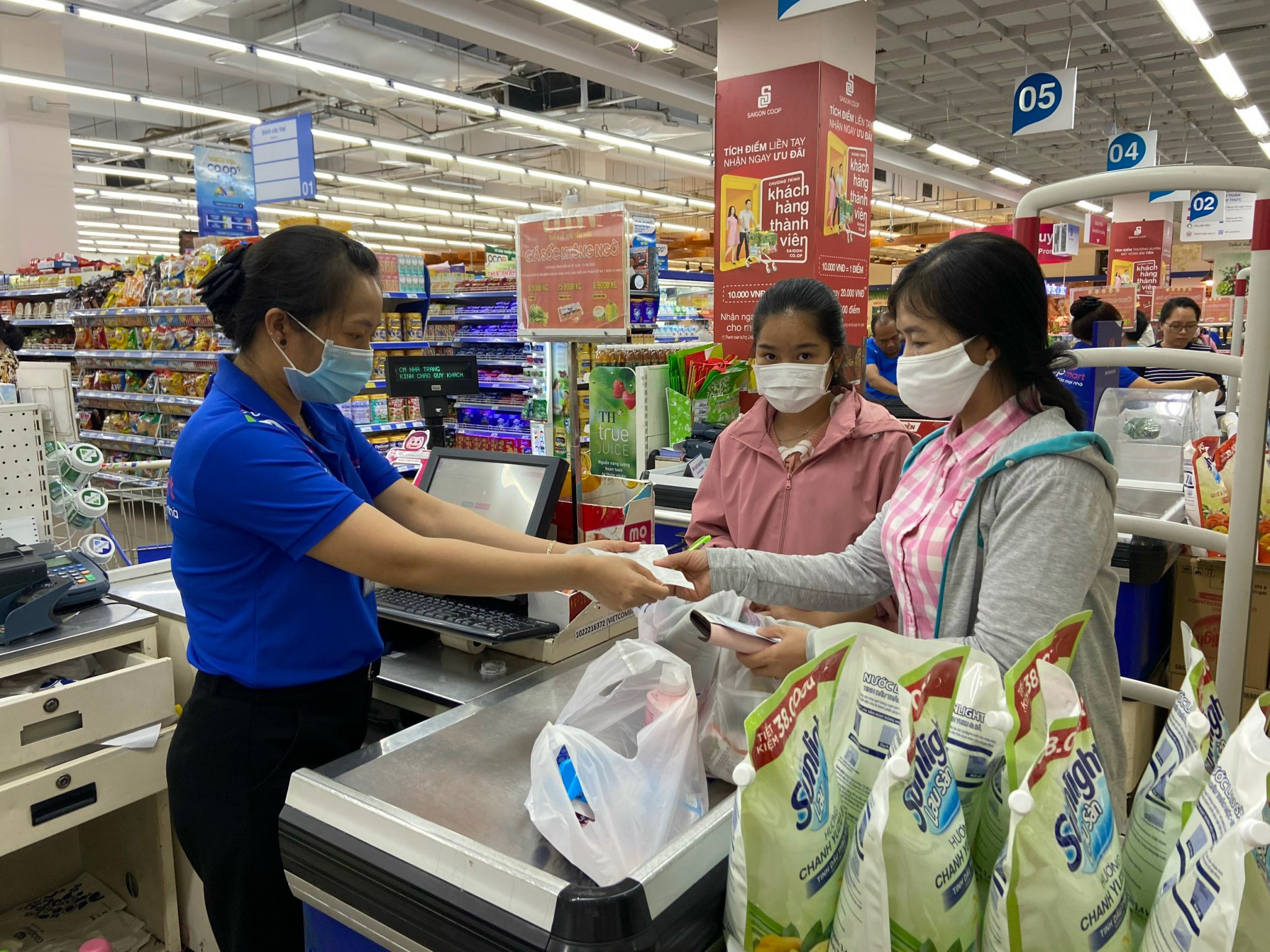 “Phủ sóng” hóa đơn điện tử khởi tạo từ máy tính tiền: Cần sự vào cuộc đồng bộ 