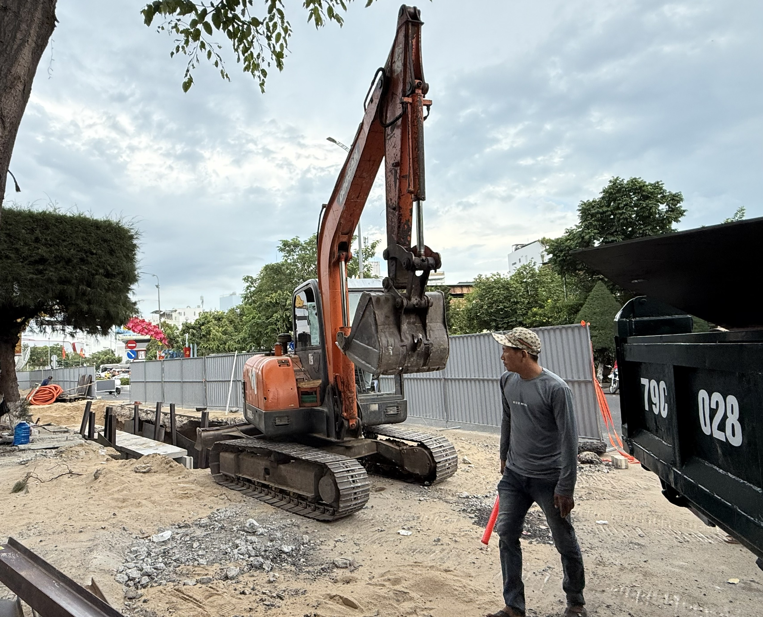Đường Lê Thánh Tôn, TP. Nha Trang được cải tạo, hạ ngầm hệ thống cáp điện, cáp viễn thông 