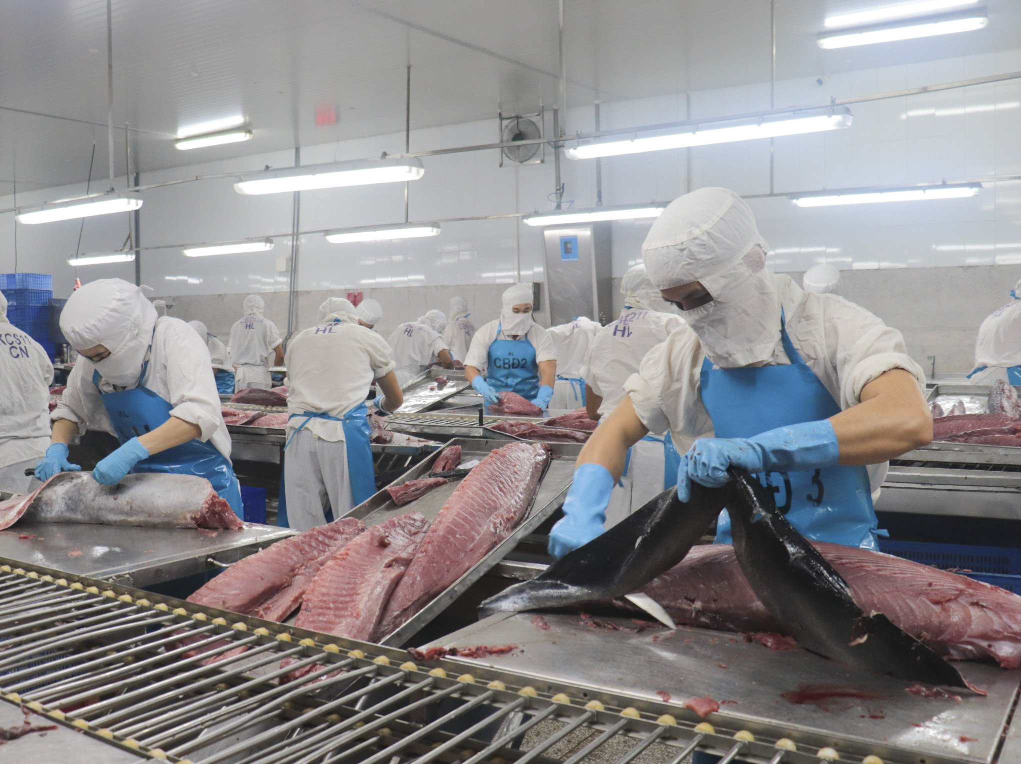 Giá bán điện tăng: Doanh nghiệp chủ động thích ứng 