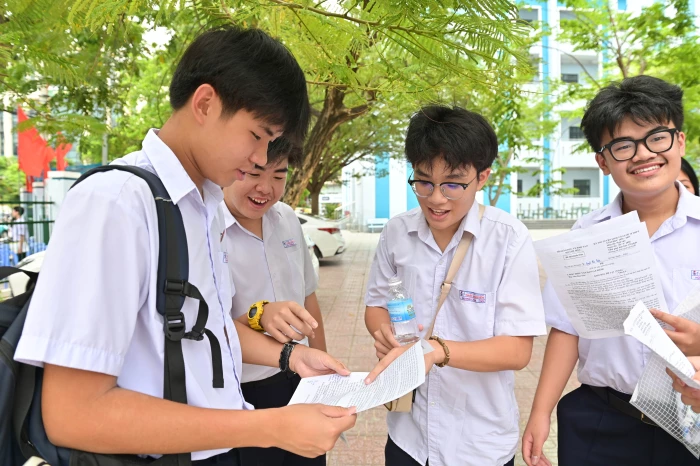 Ngày thi đầu tiên vào lớp 10: Đề thi bám sát chương trình học