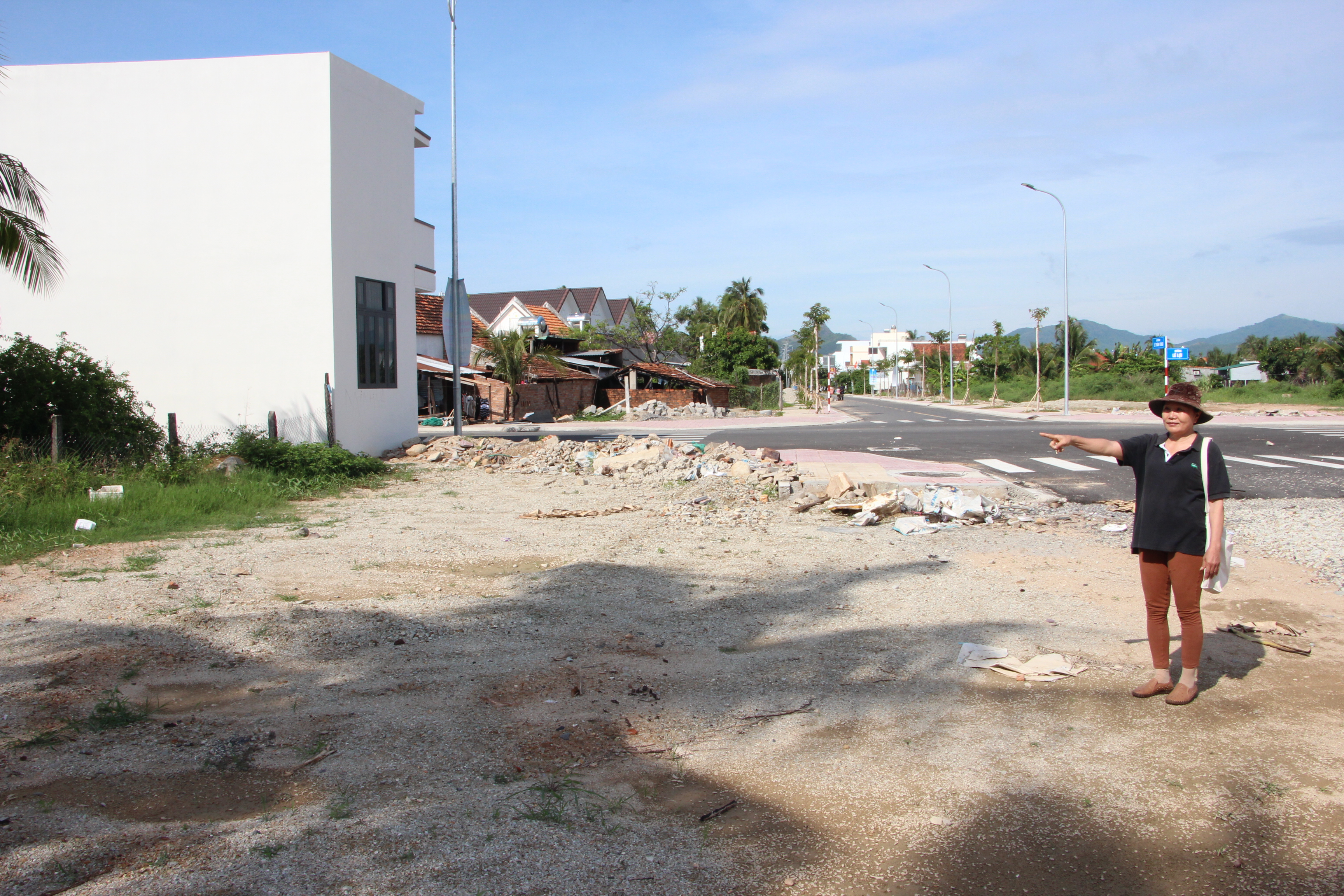 Khiếu nại đất không nằm trong dự án vẫn thu hồi ở Vạn Ninh: Chờ kết quả kiểm tra của Sở Tài nguyên và Môi trường