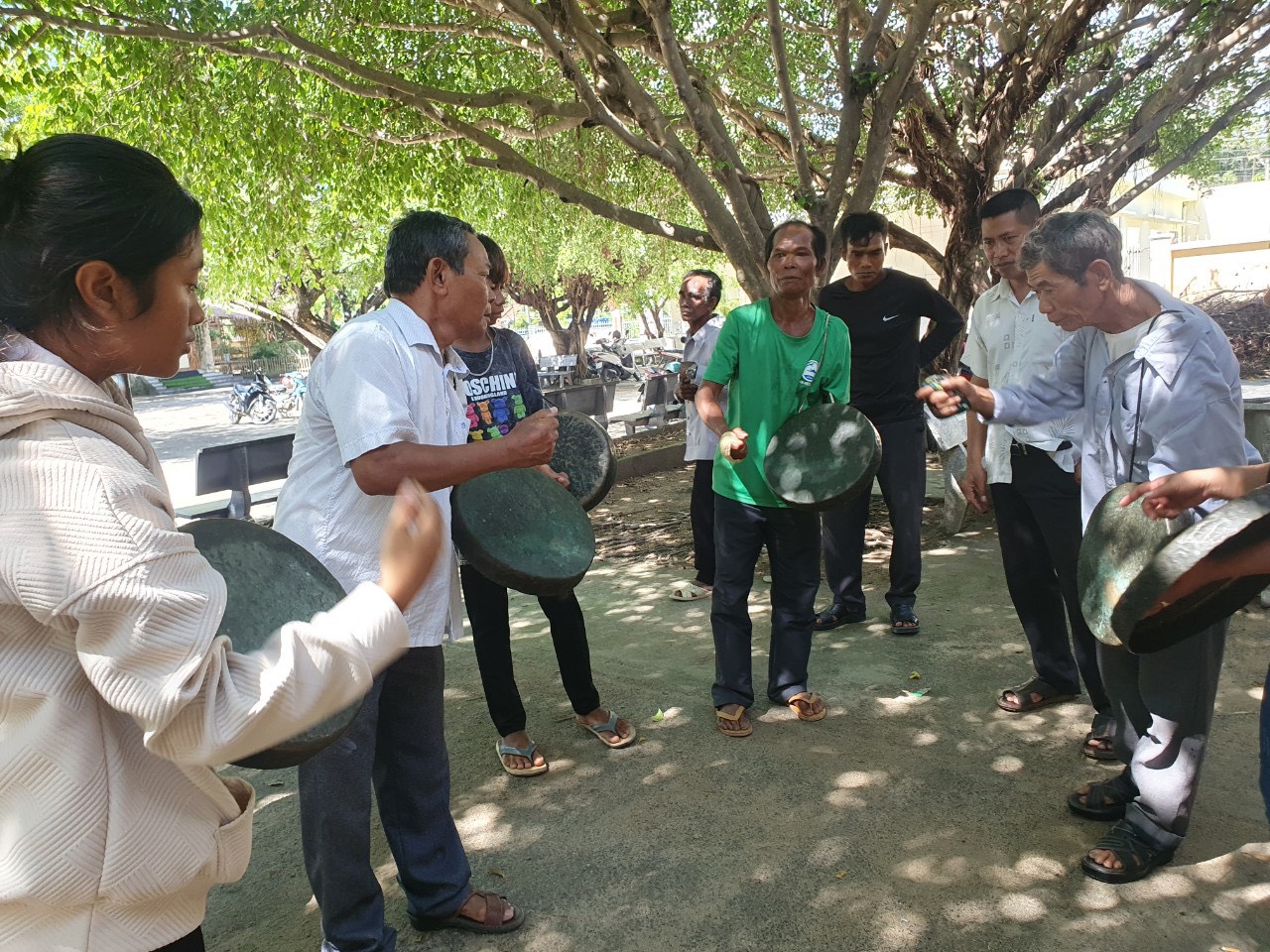 Chào mừng Đại hội đại biểu các dân tộc thiểu số TP. Cam Ranh lần thứ IV  : Chăm lo đời sống đồng bào dân tộc thiểu số