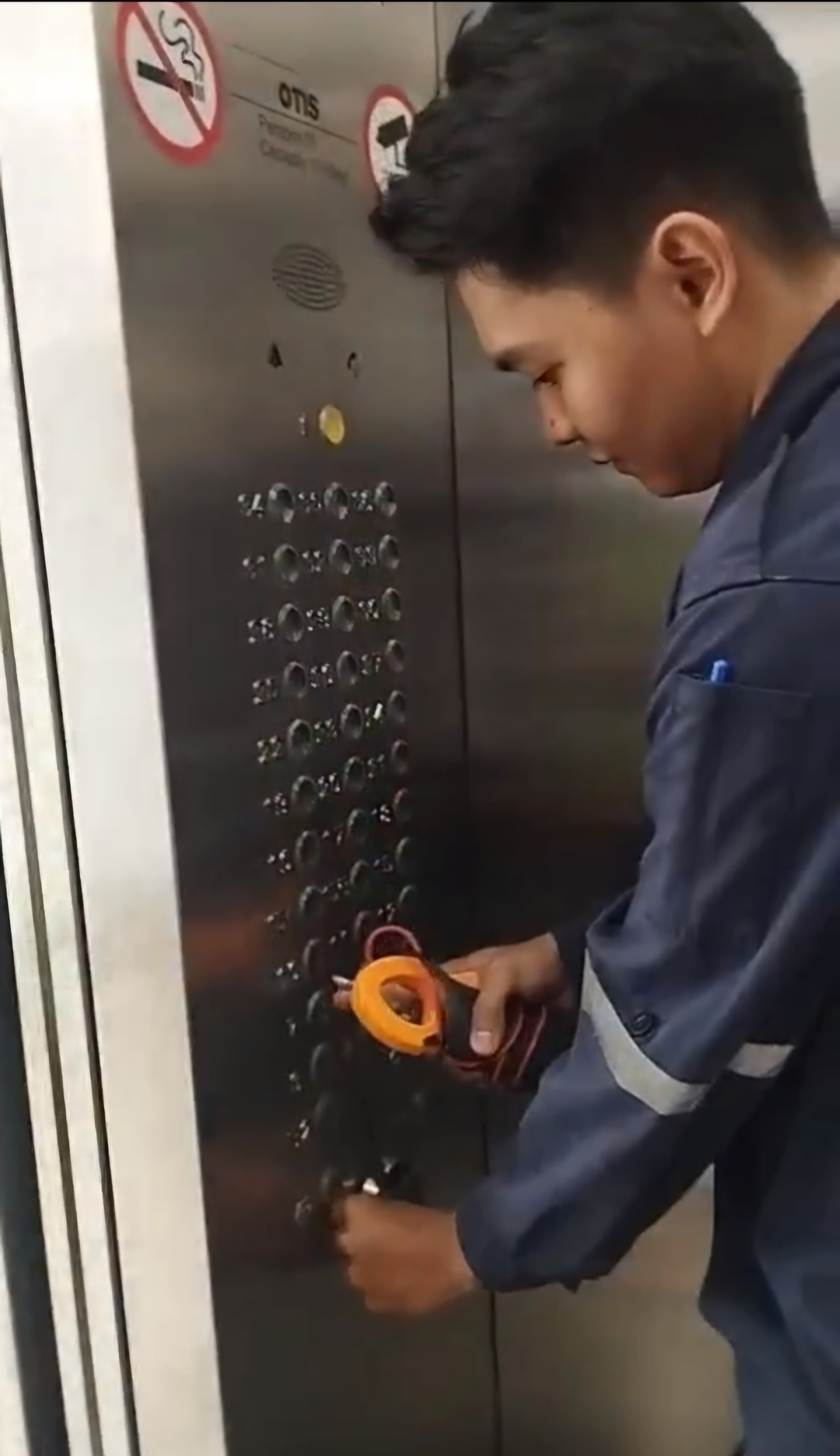 Chủ đầu tư Chung cư Scenia Bay Nha Trang: Cắt điện 6 thang máy chung cư