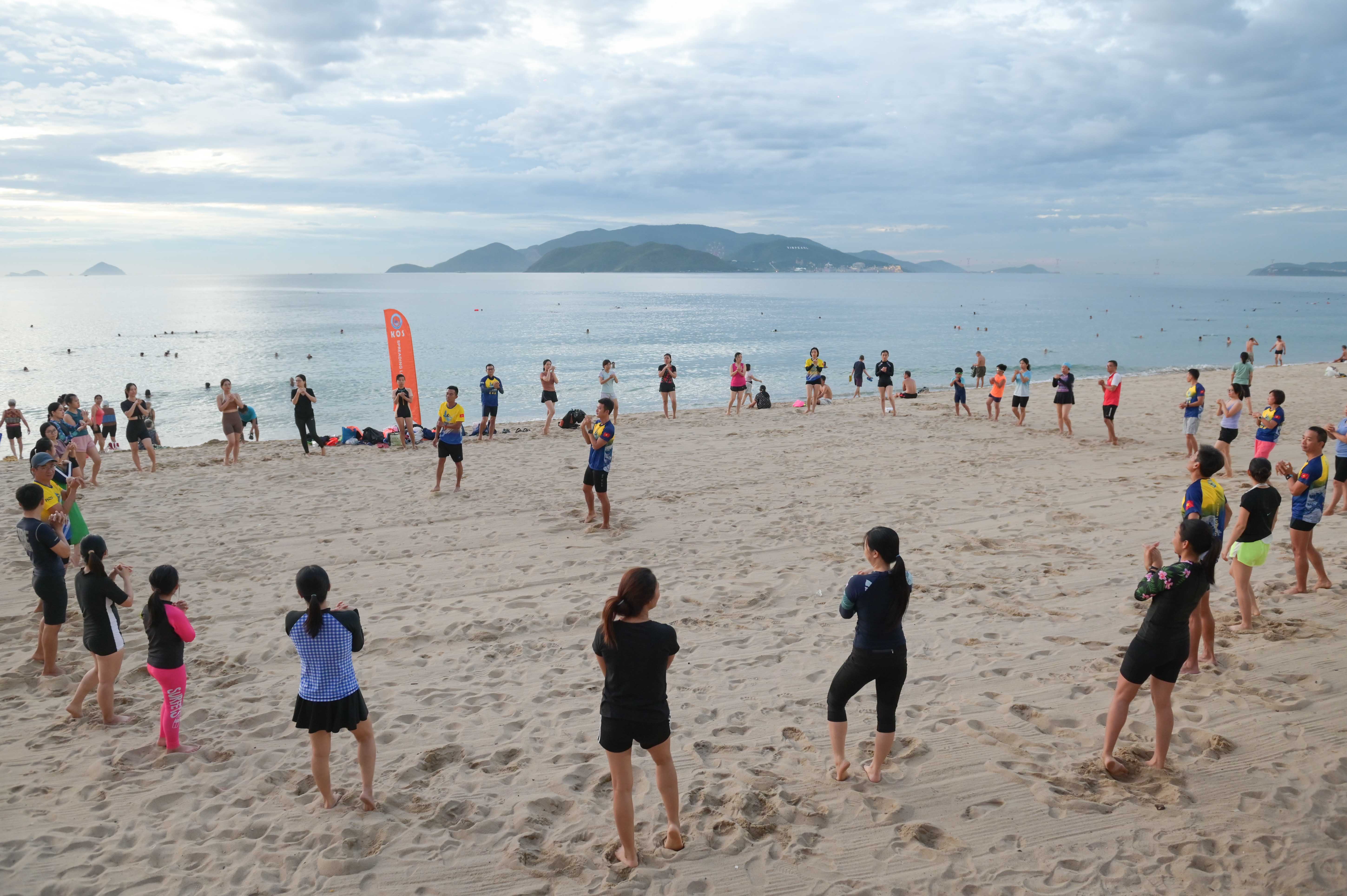 Lớp dạy bơi miễn phí cho cộng đồng