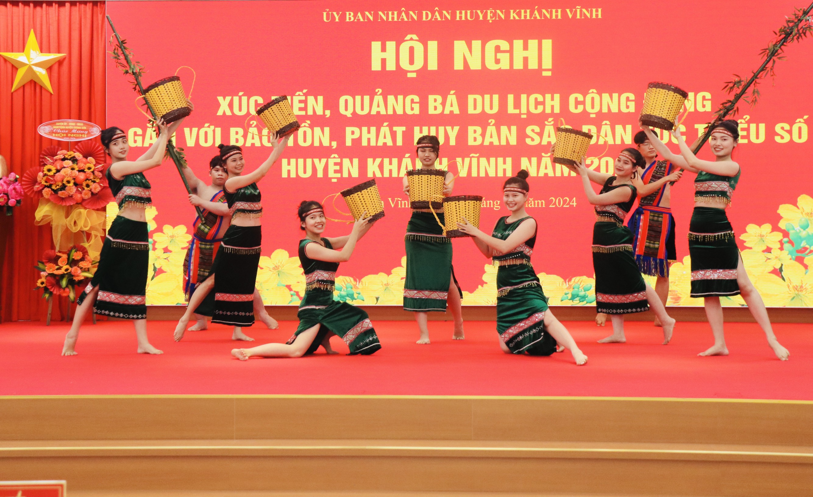 Đưa giá trị văn hóa của đồng bào dân tộc thiểu số vào sản phẩm du lịch: Chưa tương xứng với tiềm năng