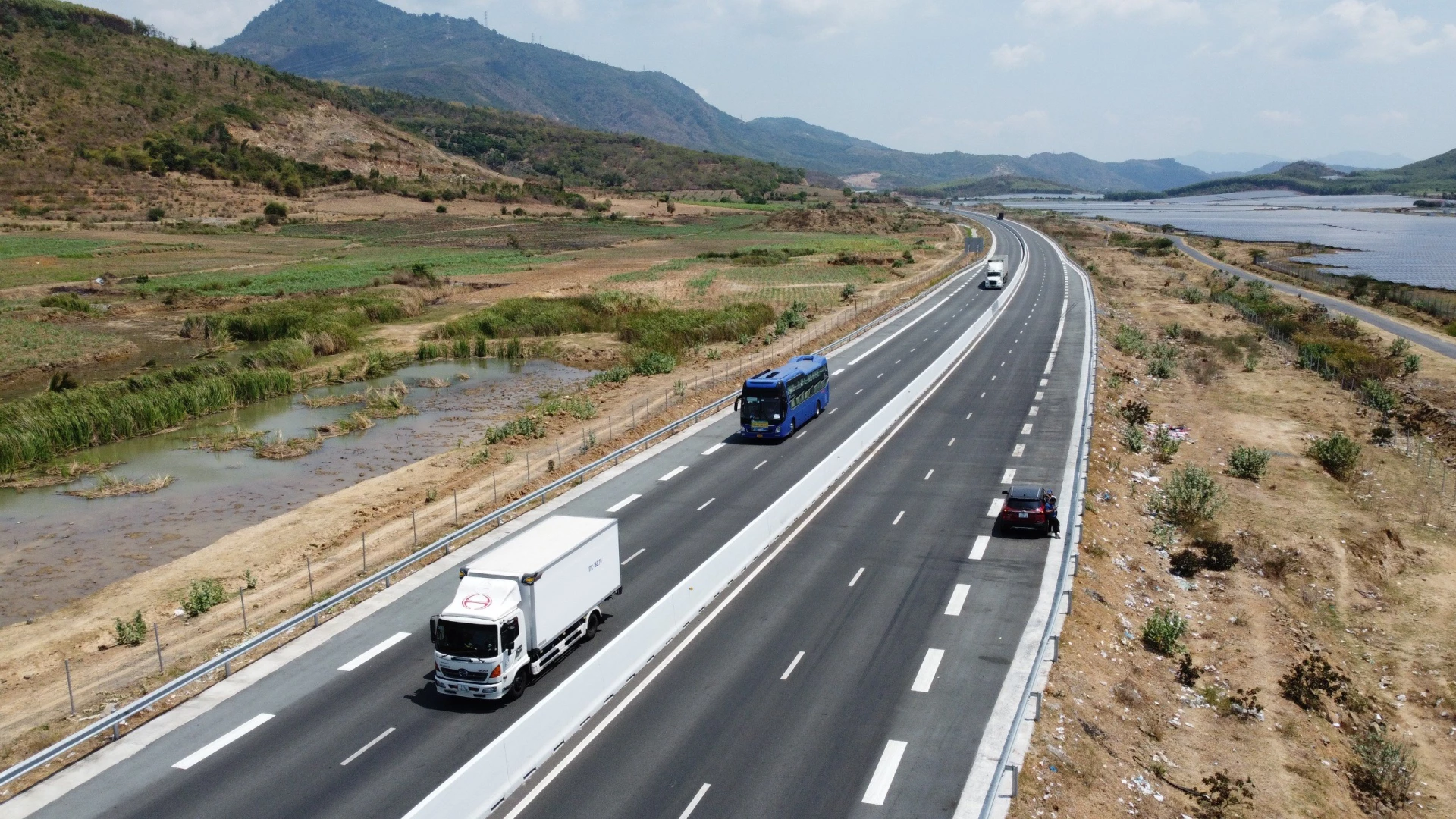 Hạ tầng giao thông đồng bộ, hiện đại: Yếu tố then chốt tạo động lực cho phát triển