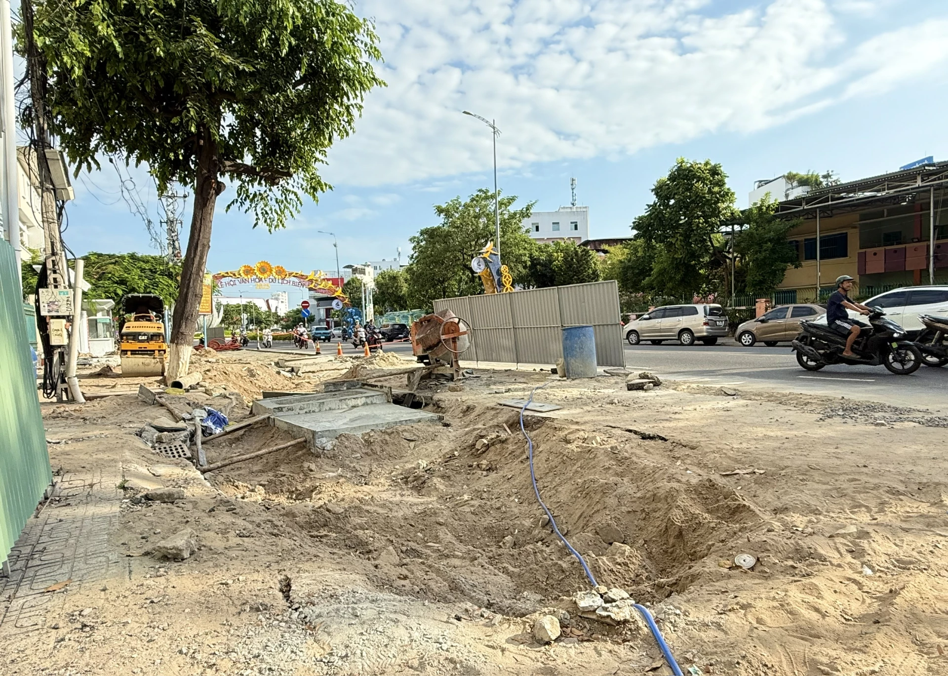 Từ ngày 7 đến 9-6, tạm dừng thi công đường Lê Thánh Tôn, TP. Nha Trang