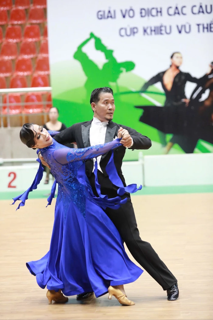 Cháy hết mình với đam mê dancesport