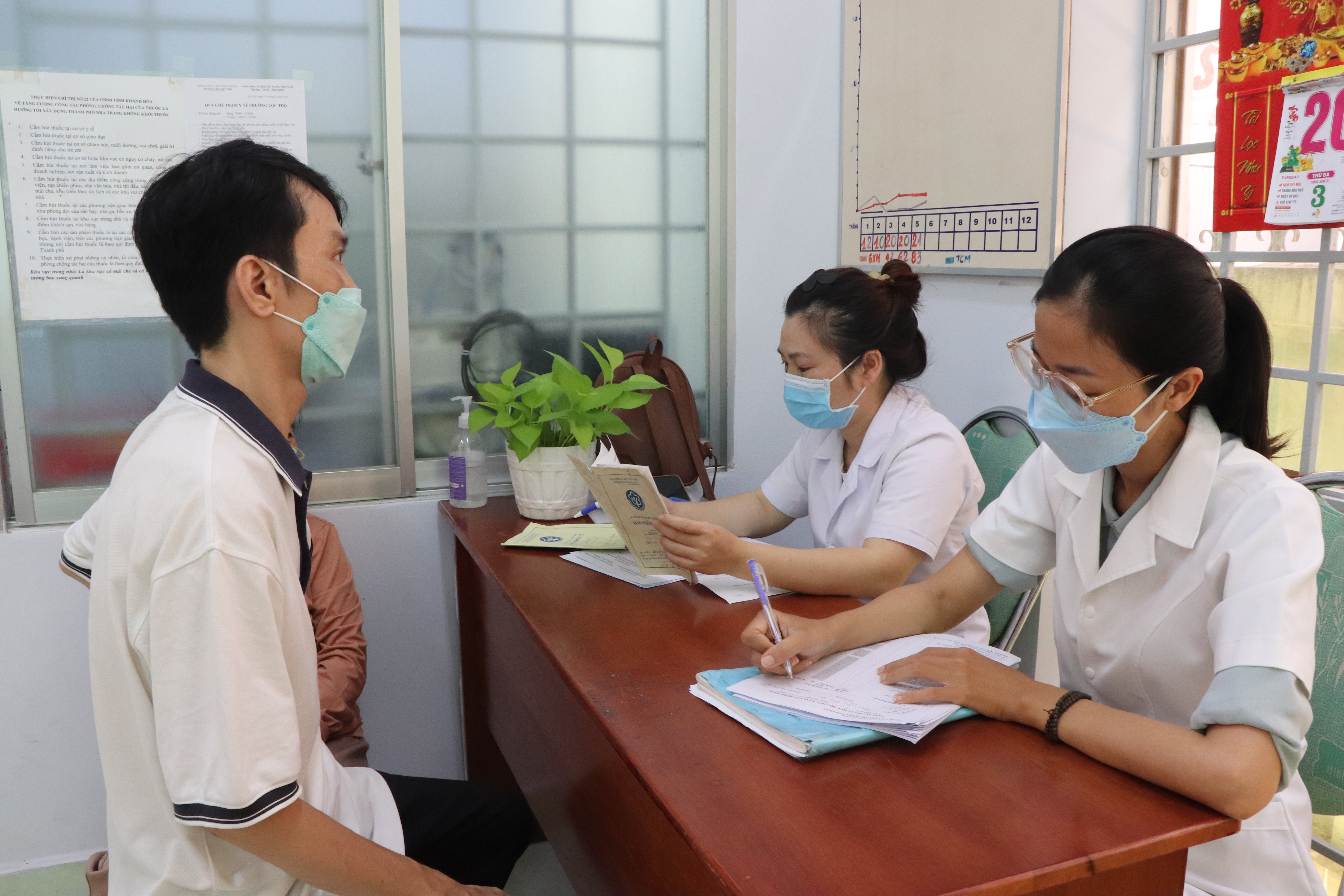 Bảo hiểm xã hội tỉnh: Hoàn thành thay đổi nơi đăng ký khám, chữa bệnh ban đầu ở Nha Trang