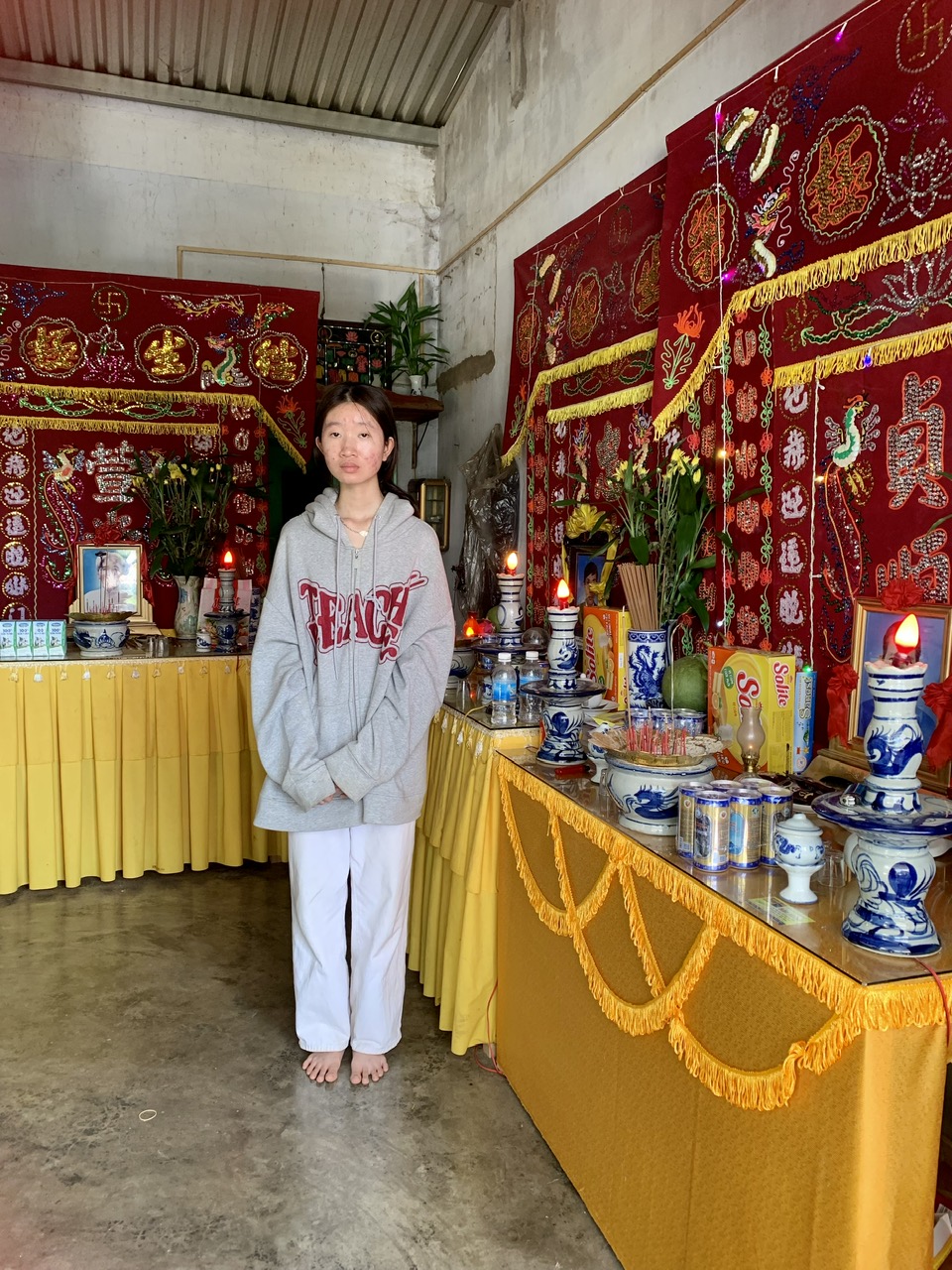 Hai nữ sinh hiếu học mồ côi cha mẹ