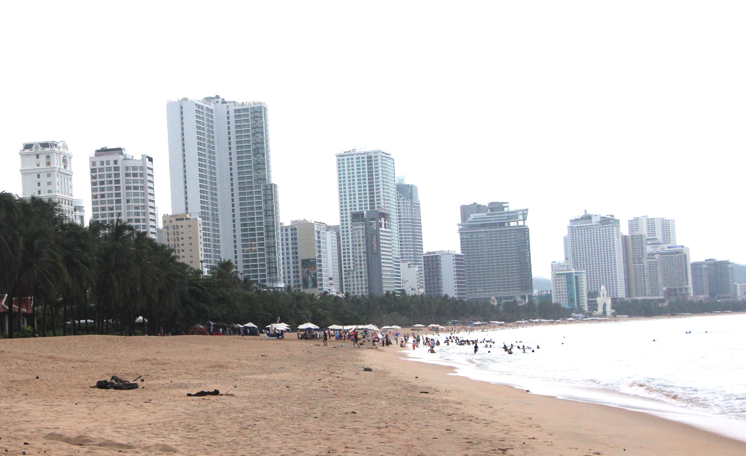 Phản hồi: Đã tháo dỡ cầu tàu bỏ hoang trên bãi biển Nha Trang