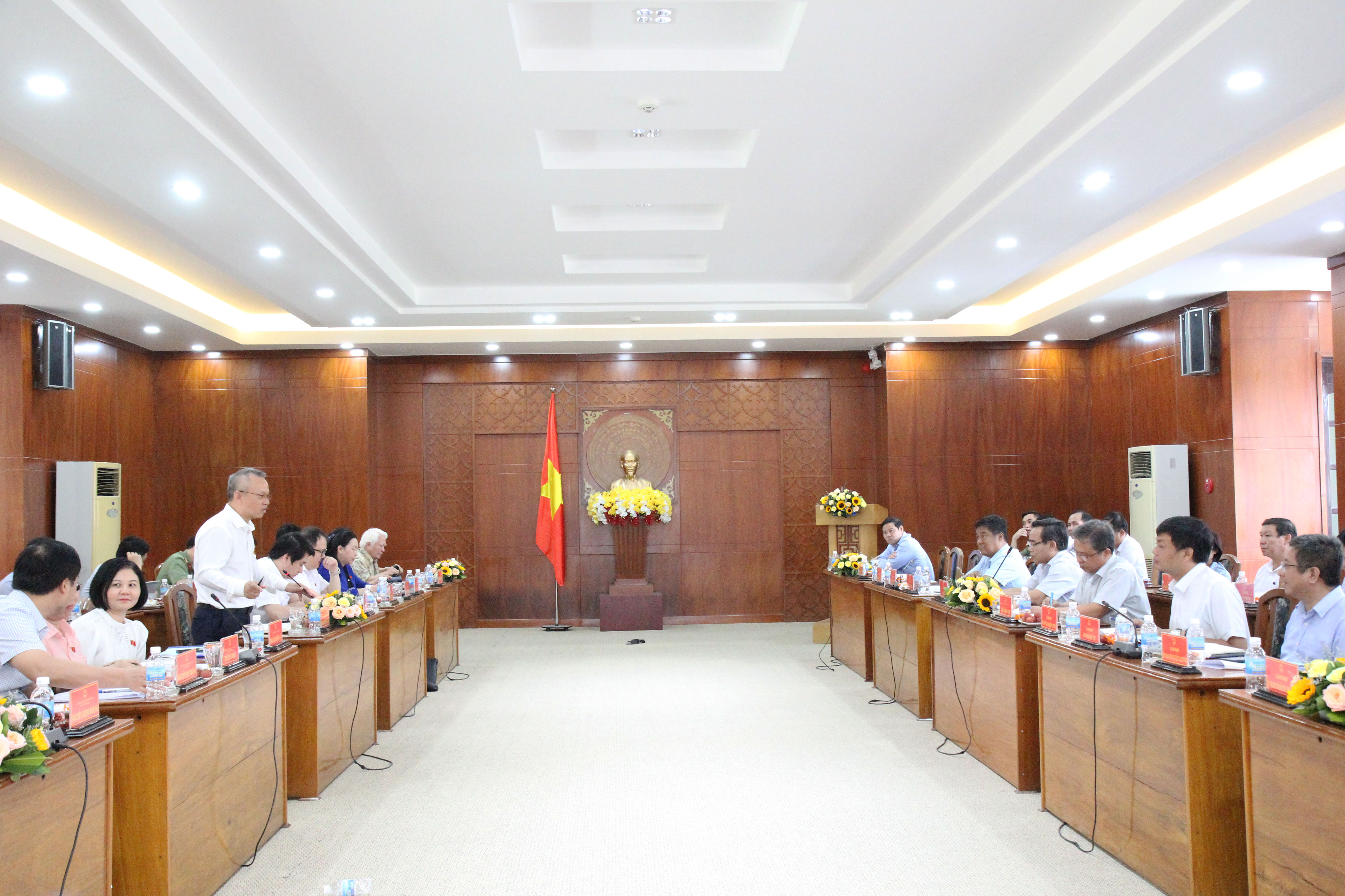 Đoàn công tác Ủy ban Đối ngoại của Quốc hội làm việc tại Khánh Hòa: : Cần phát triển nghề biển bền vững