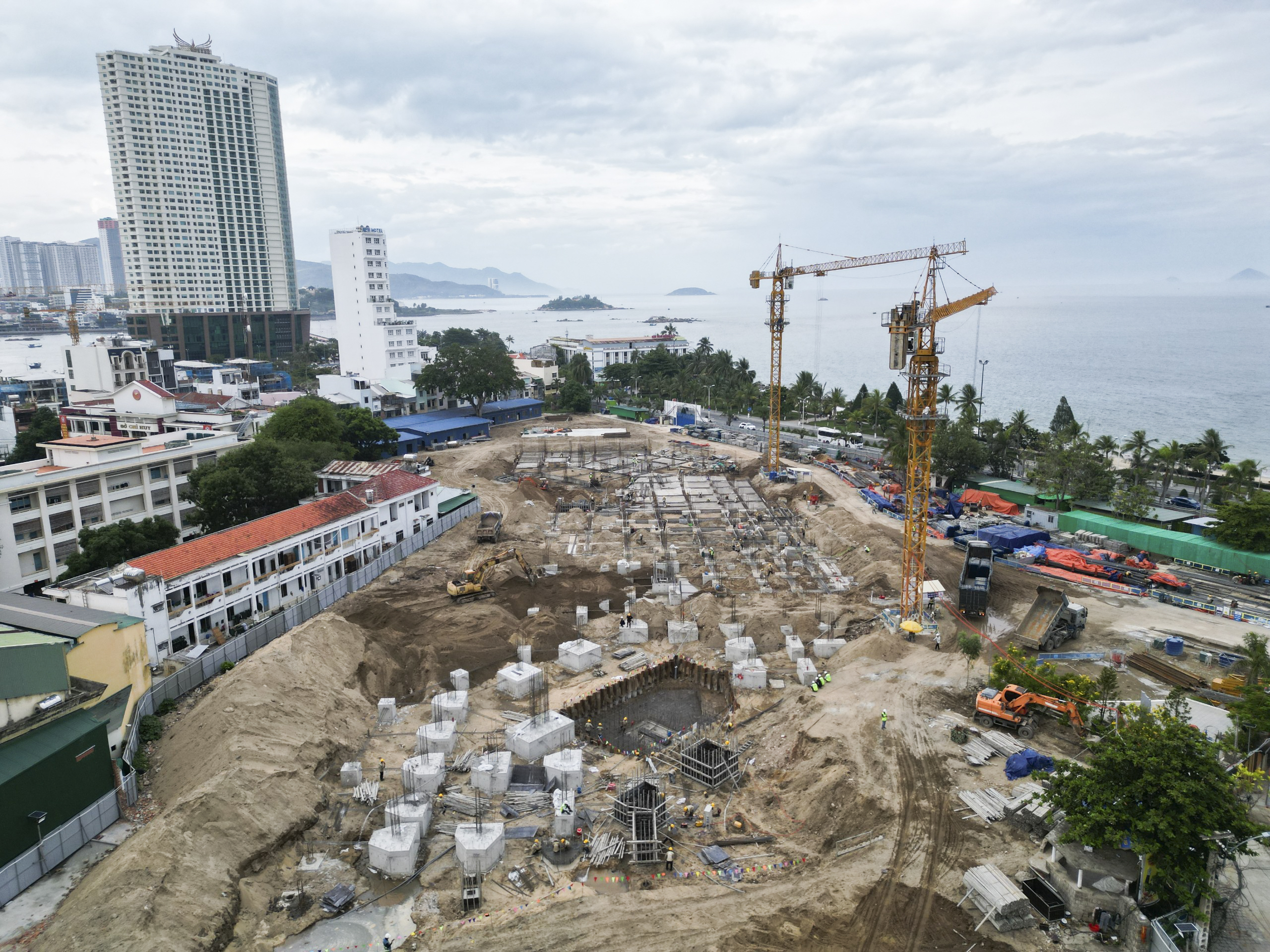 Khẩn trương thi công công trình Trụ sở làm việc Tỉnh ủy, Đoàn Đại biểu Quốc hội và HĐND, UBND tỉnh