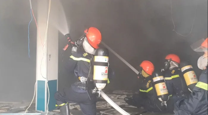 Nỗ lực không ngừng của lực lượng chữa cháy 