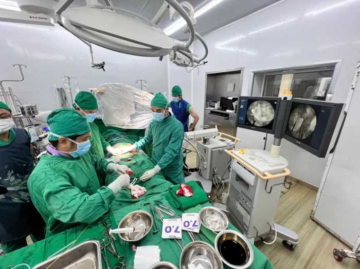 Phẫu thuật Hybrid: Giải pháp vượt trội trong điều trị bệnh lý mạch máu ngoại biên