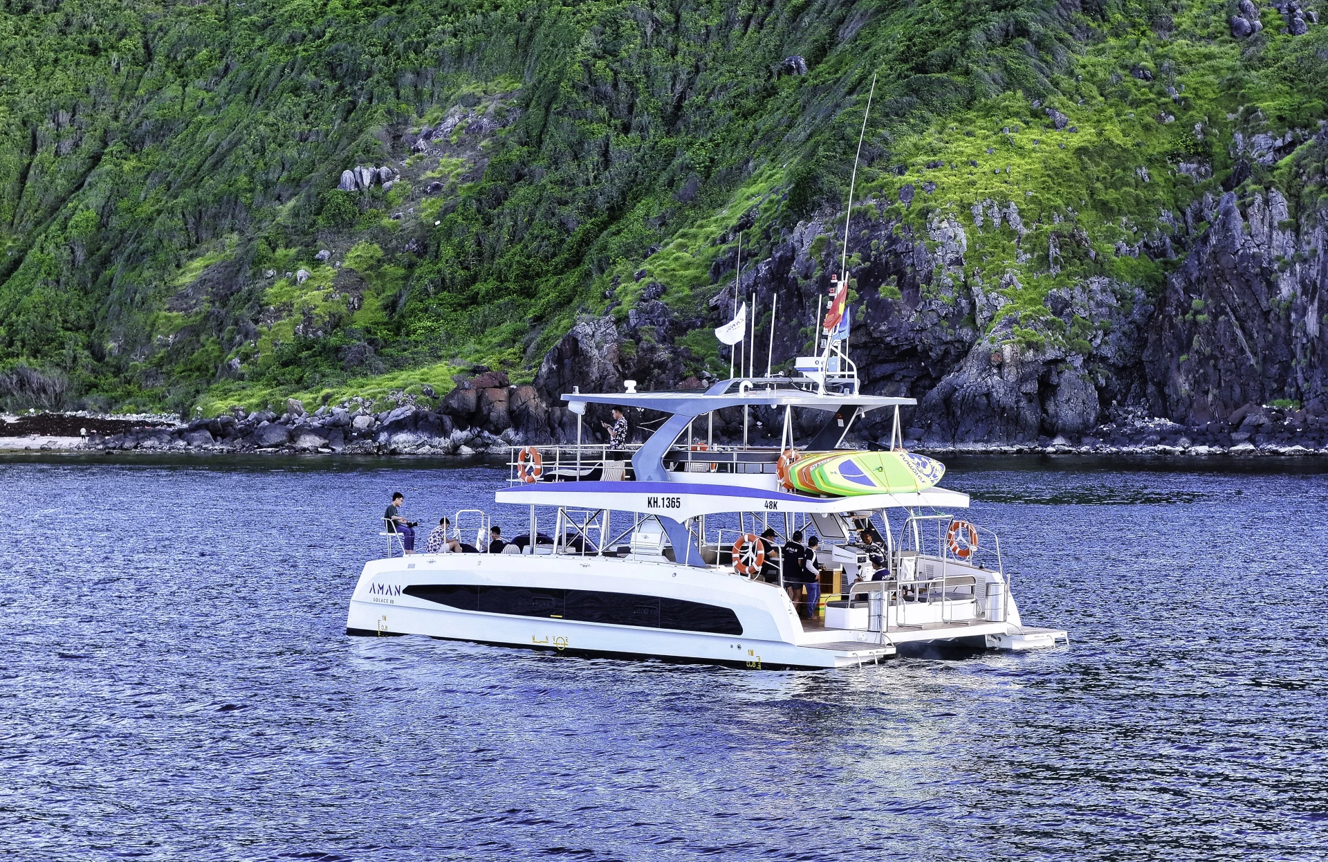 Du lịch biển, đảo Nha Trang: Tinh tế, sang trọng ở tour du thuyền