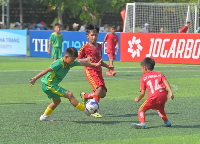 Ngày hội bóng đá trẻ cộng đồng