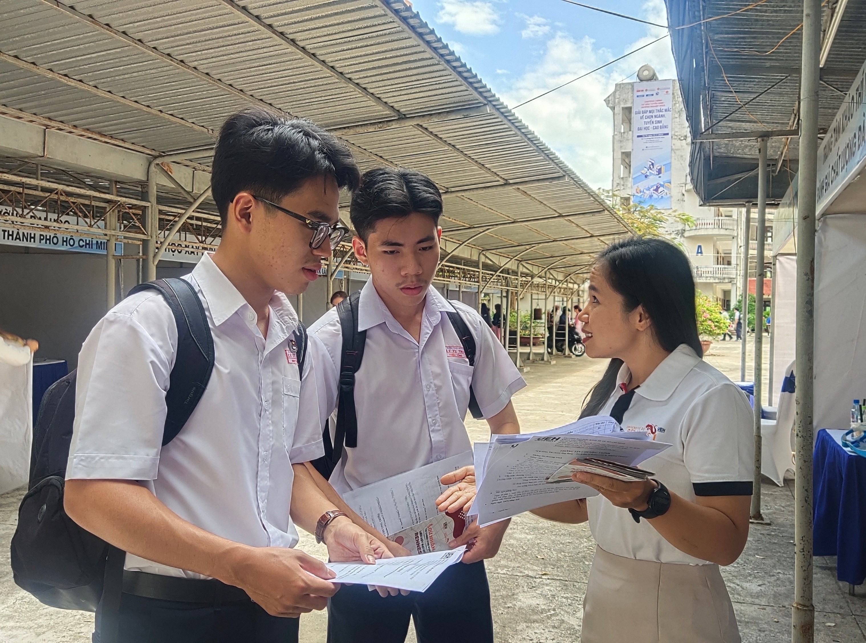 Những lưu ý sau khi biết điểm chuẩn đại học