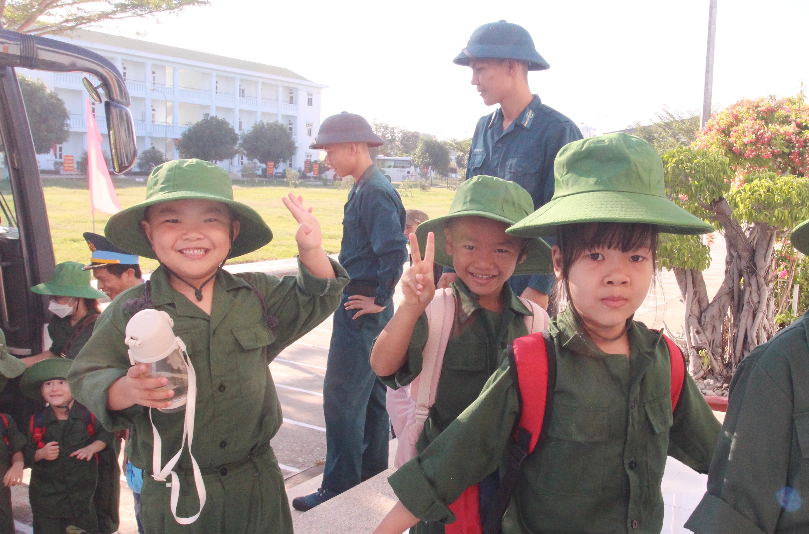 Tiểu đoàn Huấn luyện chiến sĩ mới: Tổ chức trại hè “Chiến sĩ nhí nhập ngũ” năm 2023