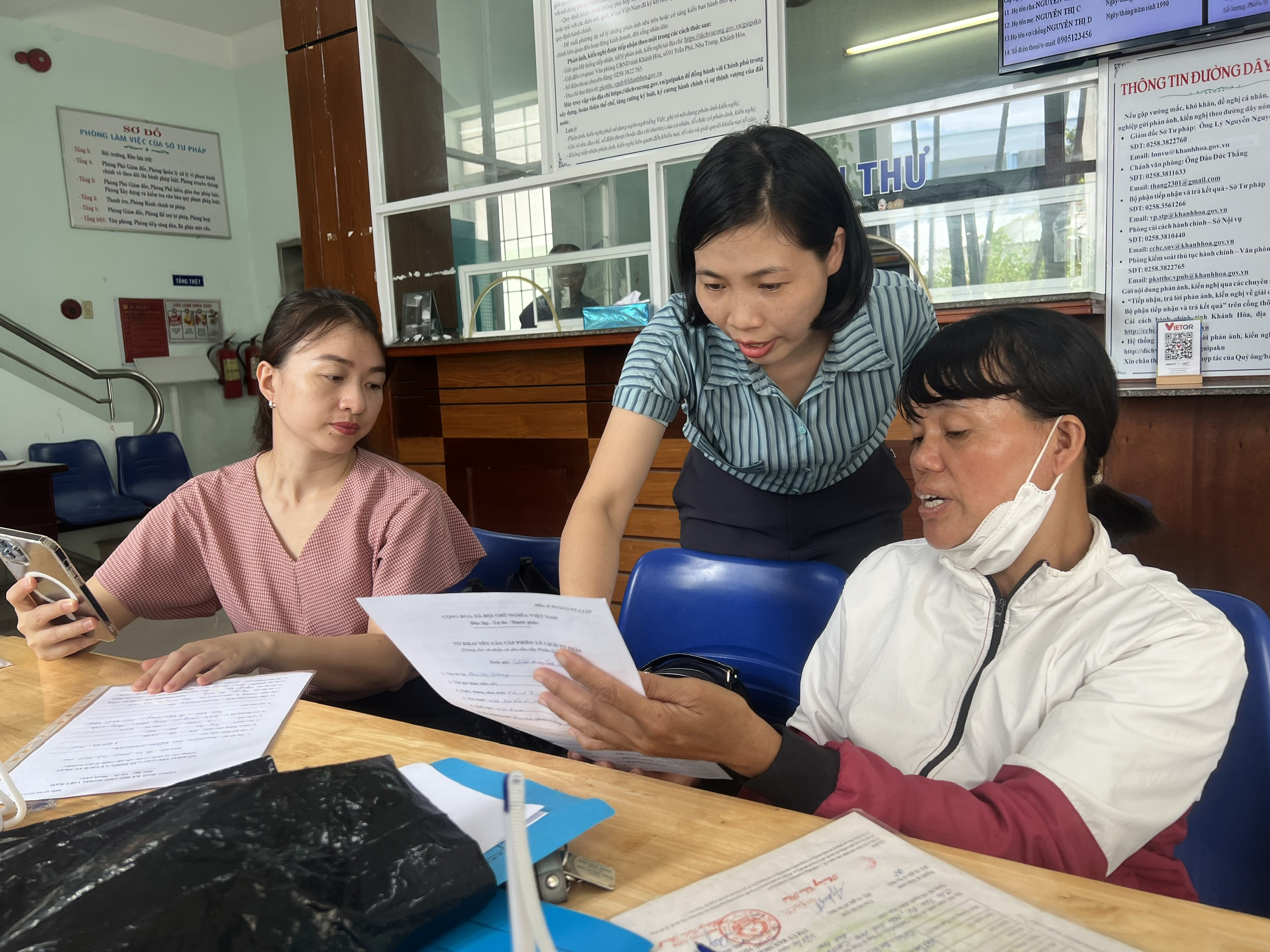 Không lạm dụng yêu cầu nộp phiếu lý lịch tư pháp