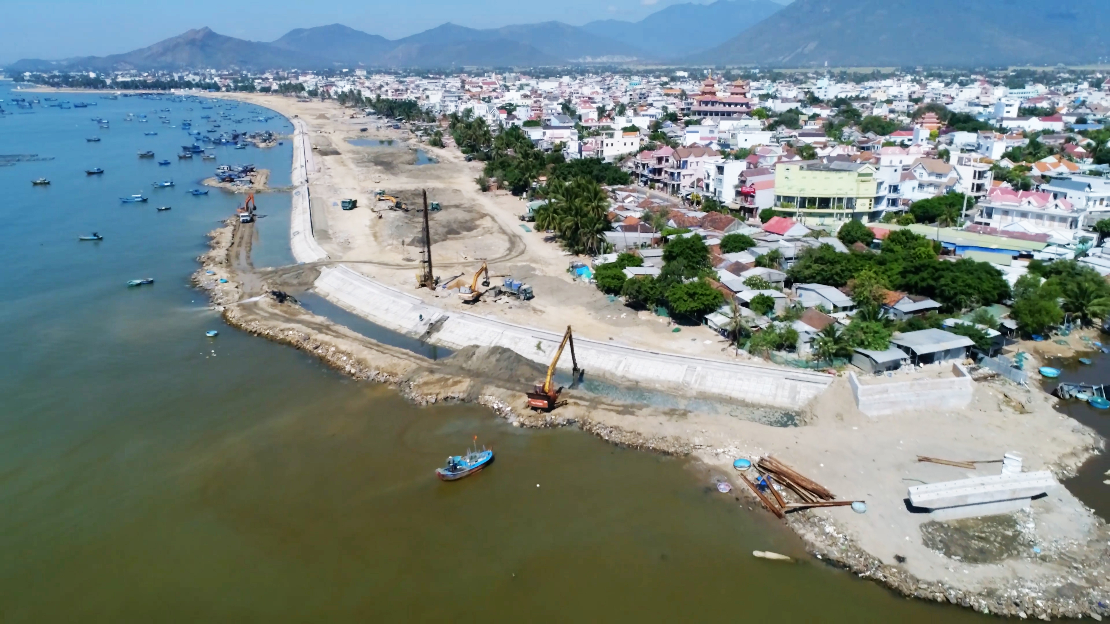 Dự án Di dời và tái định cư khu vực phía đông đường Trần Hưng Đạo, thị trấn Vạn Giã: Dự kiến sẽ khởi công trong tháng 12