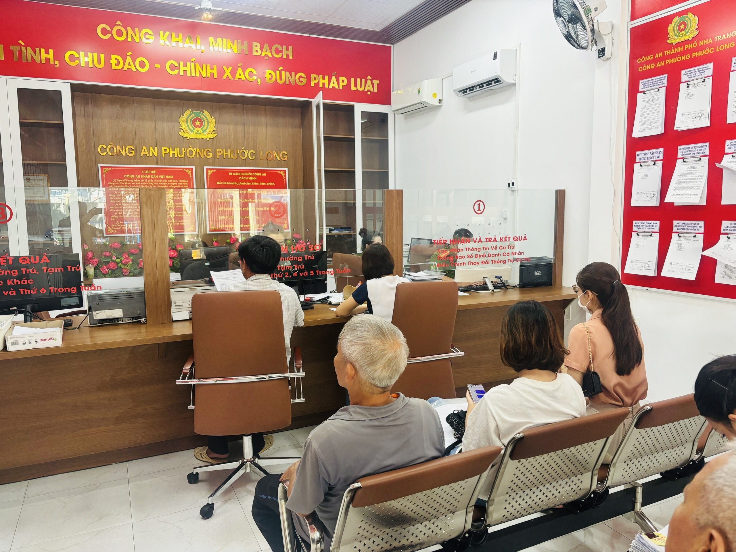 Mô hình "Một cửa cải cách hành chính" công an cấp xã: Nâng cao chất lượng phục vụ 