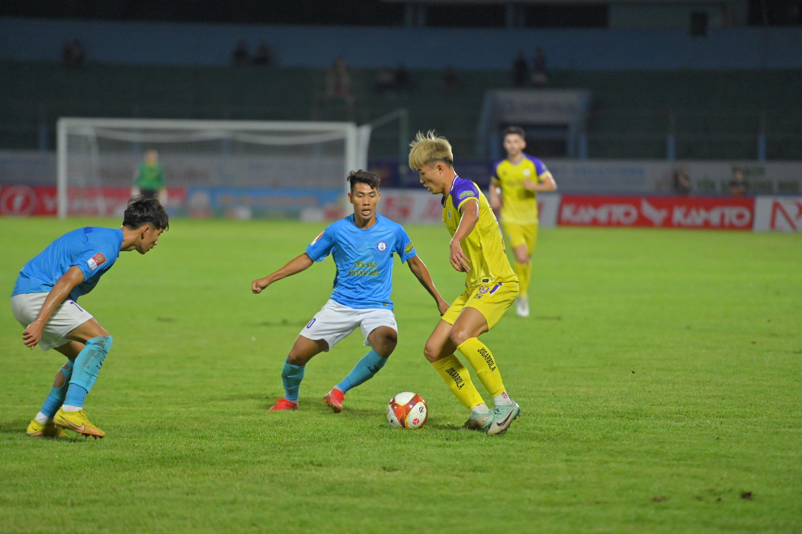 Bóng đá Khánh Hòa: Chuẩn bị cho mùa giải mới