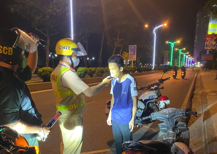 Cảnh sát giao thông Công an tỉnh Khánh Hòa: Xây dựng lực lượng "Kỷ cương, thân thiện, nhân văn, vì nhân dân phục vụ"