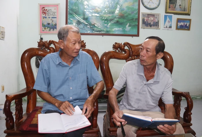 Tấm gương người cao tuổi tận tụy với công việc