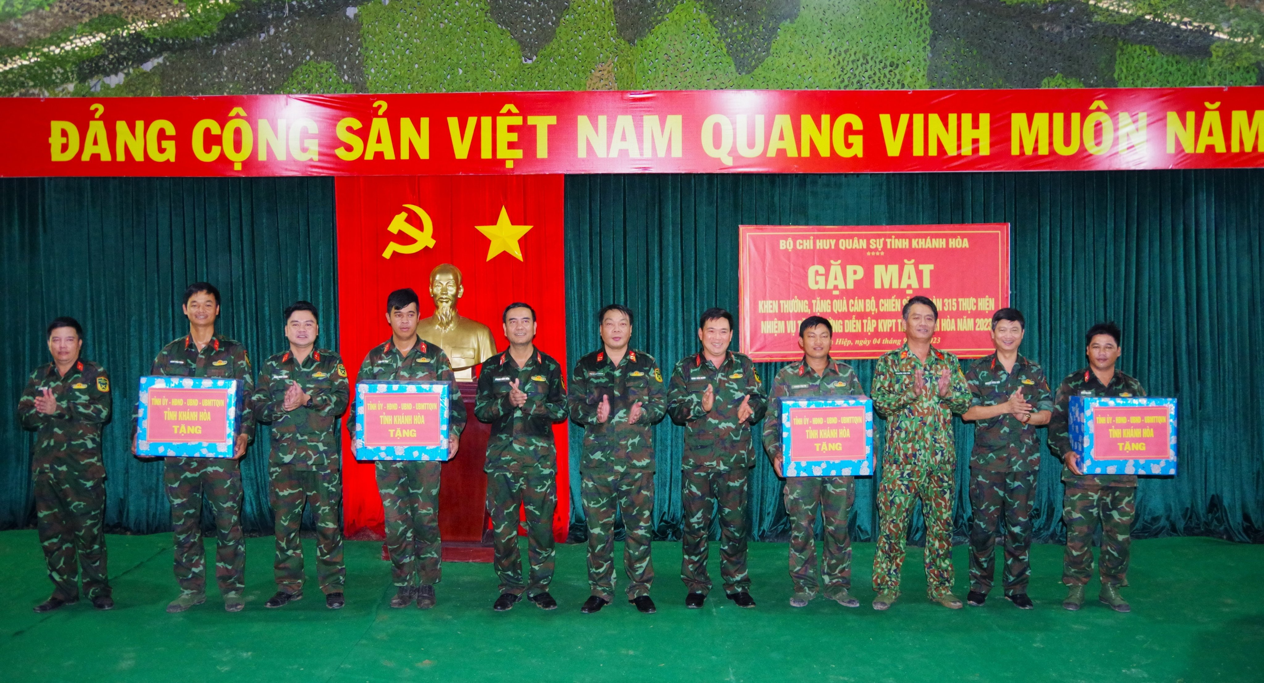 Bộ Chỉ huy Quân sự tỉnh: Khen thưởng lực lượng Quân khu 5 tăng cường thực hiện nhiệm vụ diễn tập