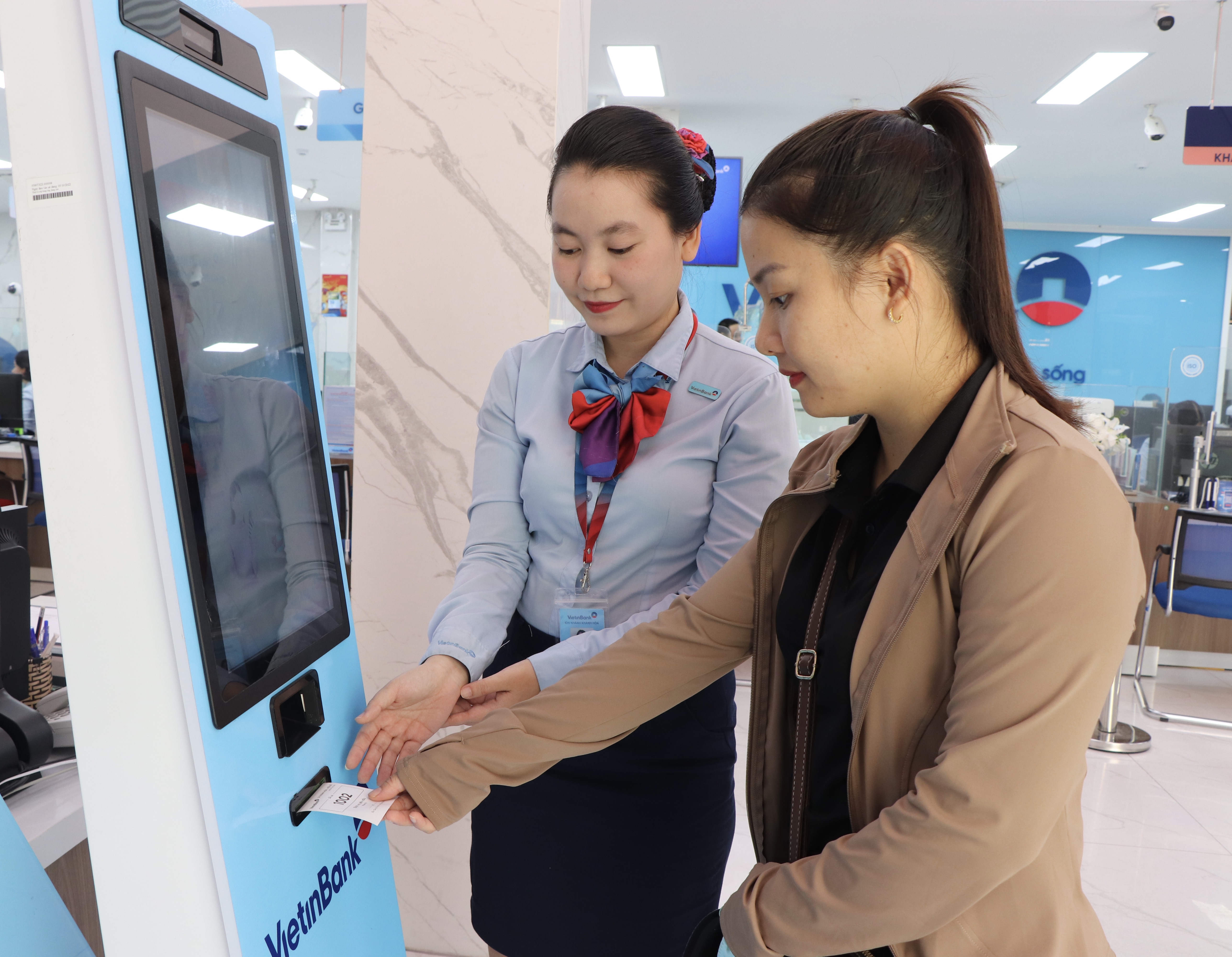 Ngành Ngân hàng đẩy mạnh chuyển đổi số