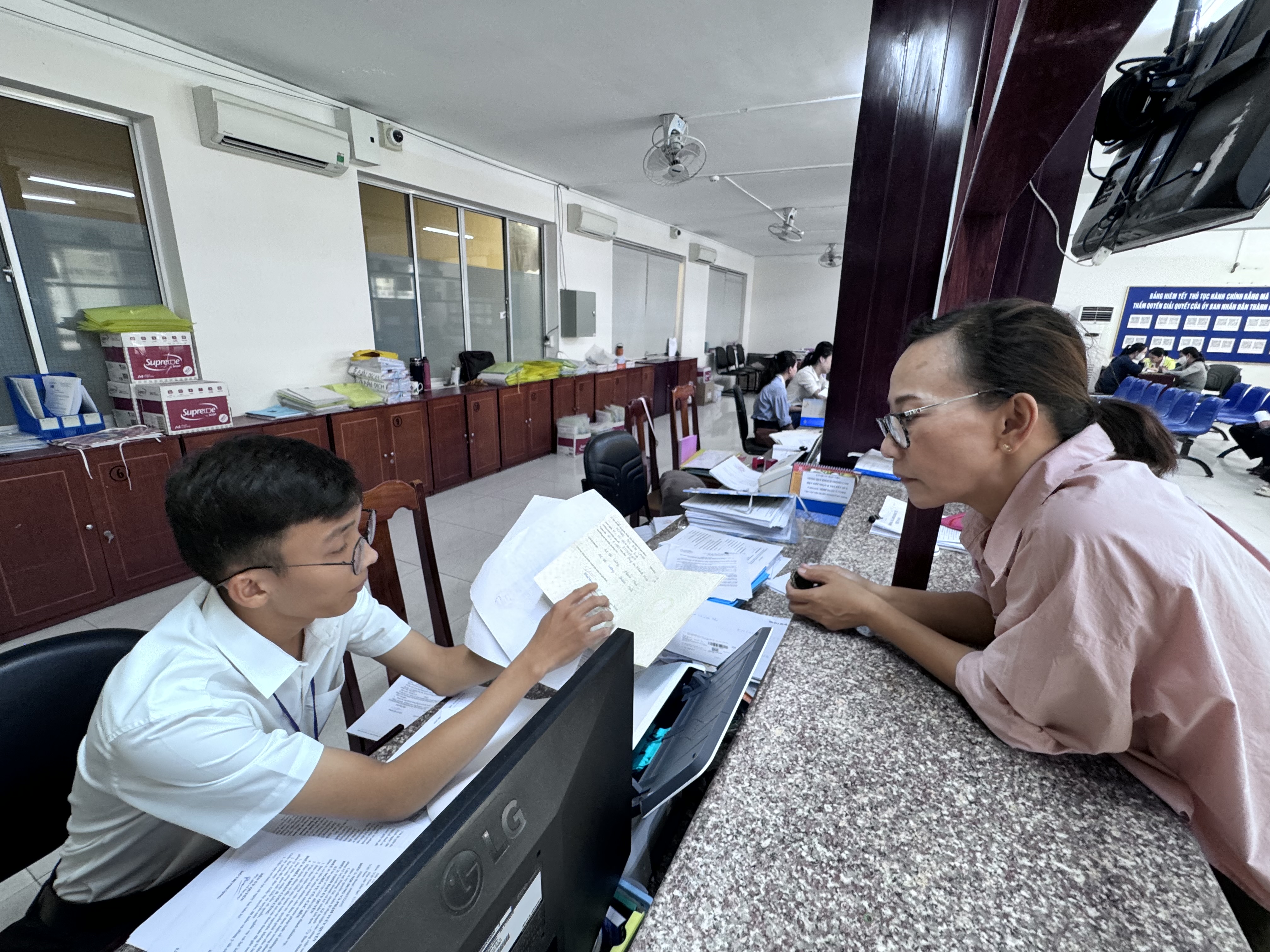 Từ ngày 16-9, Nha Trang: Thí điểm hướng dẫn nộp hồ sơ trực tuyến về thành lập và hoạt động hộ kinh doanh tại xã, phường