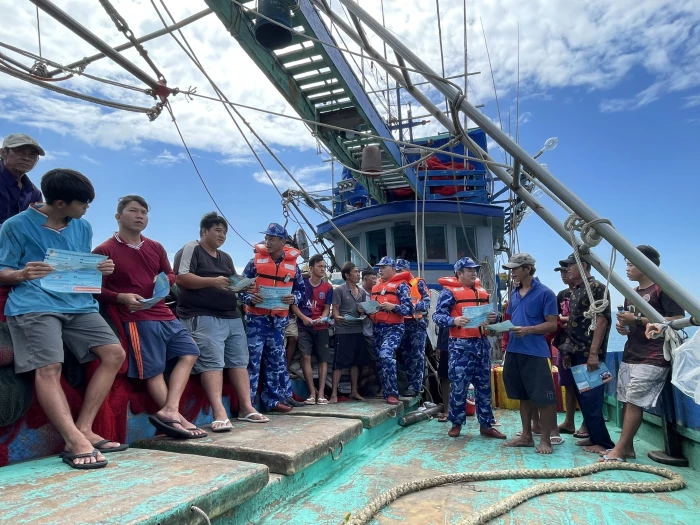Bộ Tư lệnh Vùng Cảnh sát biển 3: Chú trọng công tác giáo dục pháp luật, quản lý kỷ luật