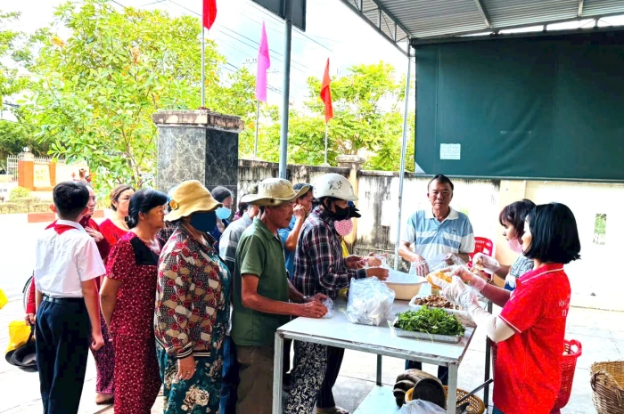 Thi đua “Dân vận khéo” giai đoạn 2026 - 2030: Hội Chữ thập đỏ phường Ninh Hòa: Kết nối những tấm lòng nhân ái