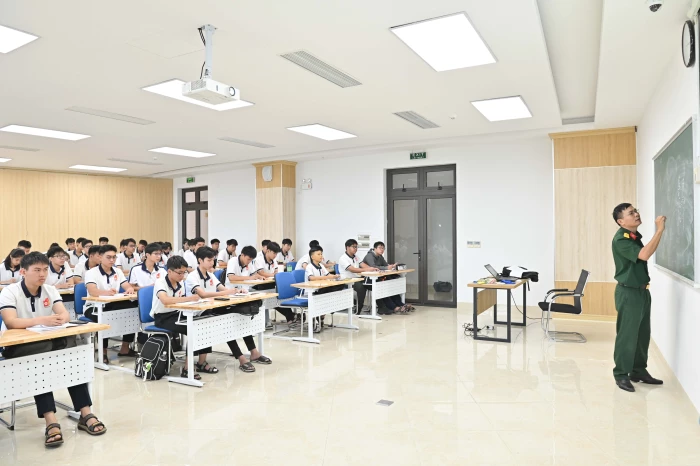 Trường Đại học Thông tin liên lạc:  Đào tạo nguồn nhân lực số chất lượng cao