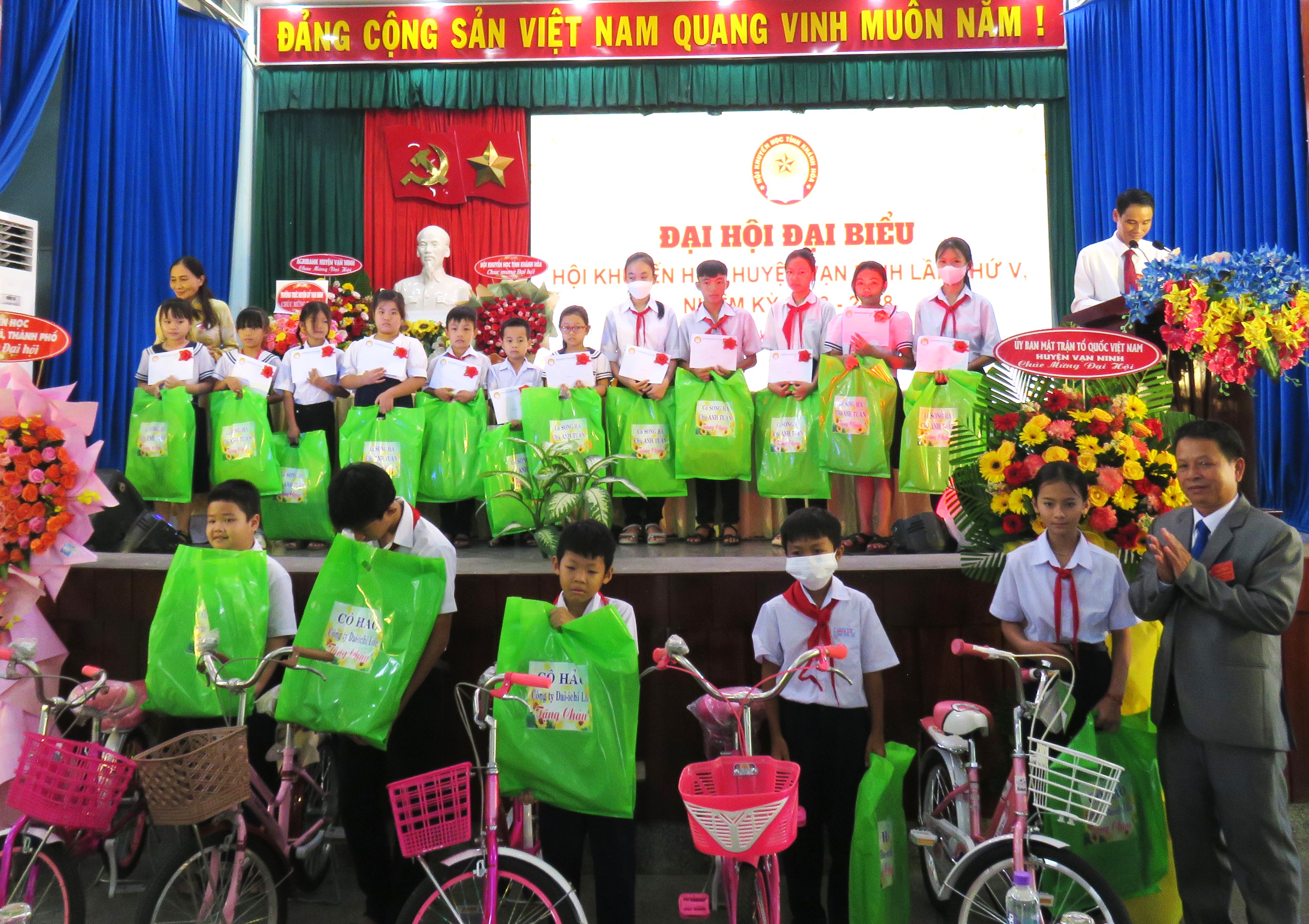 Huy động nguồn lực cho công tác khuyến học