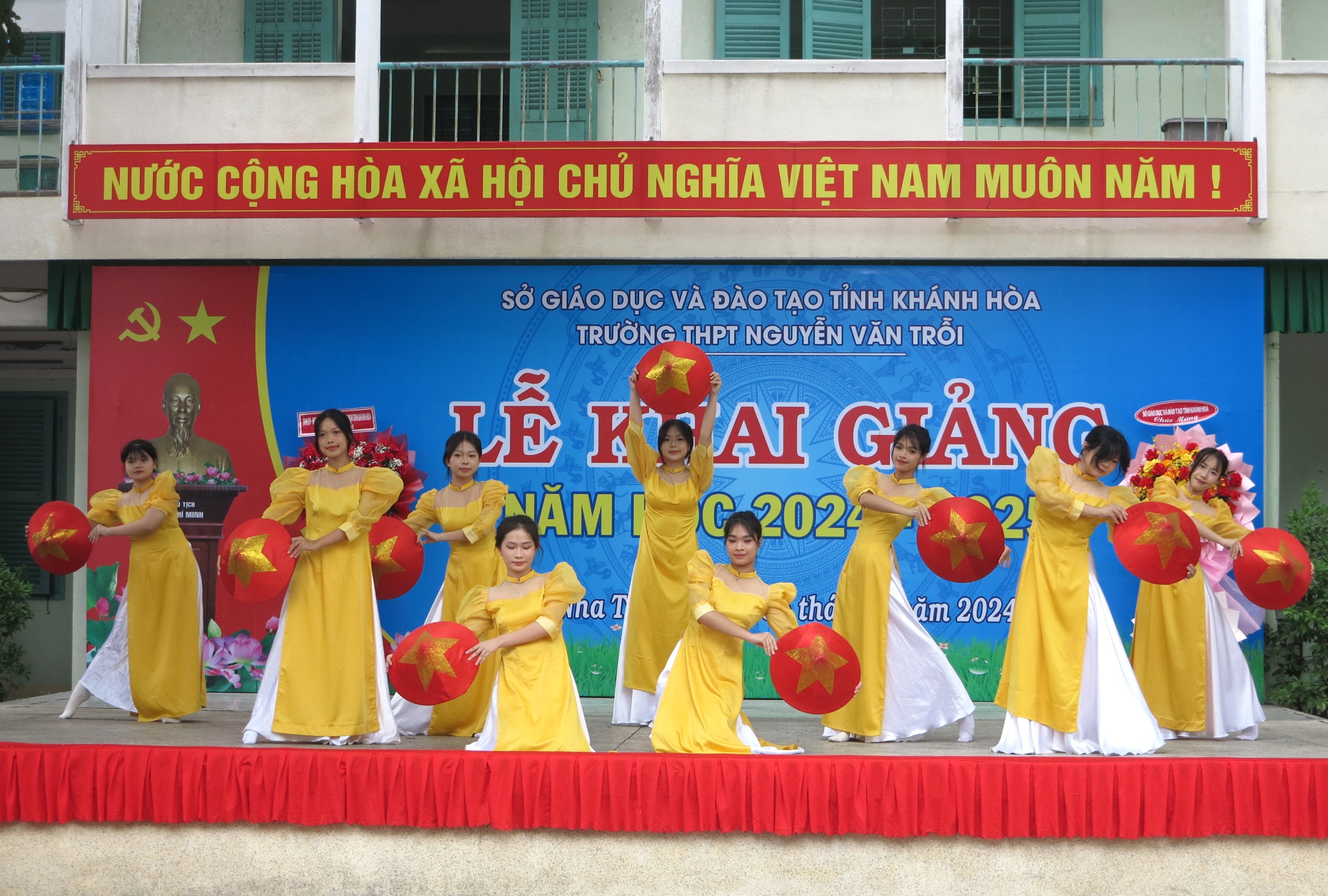 Từ ngày 1 đến 8-12: Diễn ra Hội thi “Giai điệu tuổi hồng” cấp tỉnh 