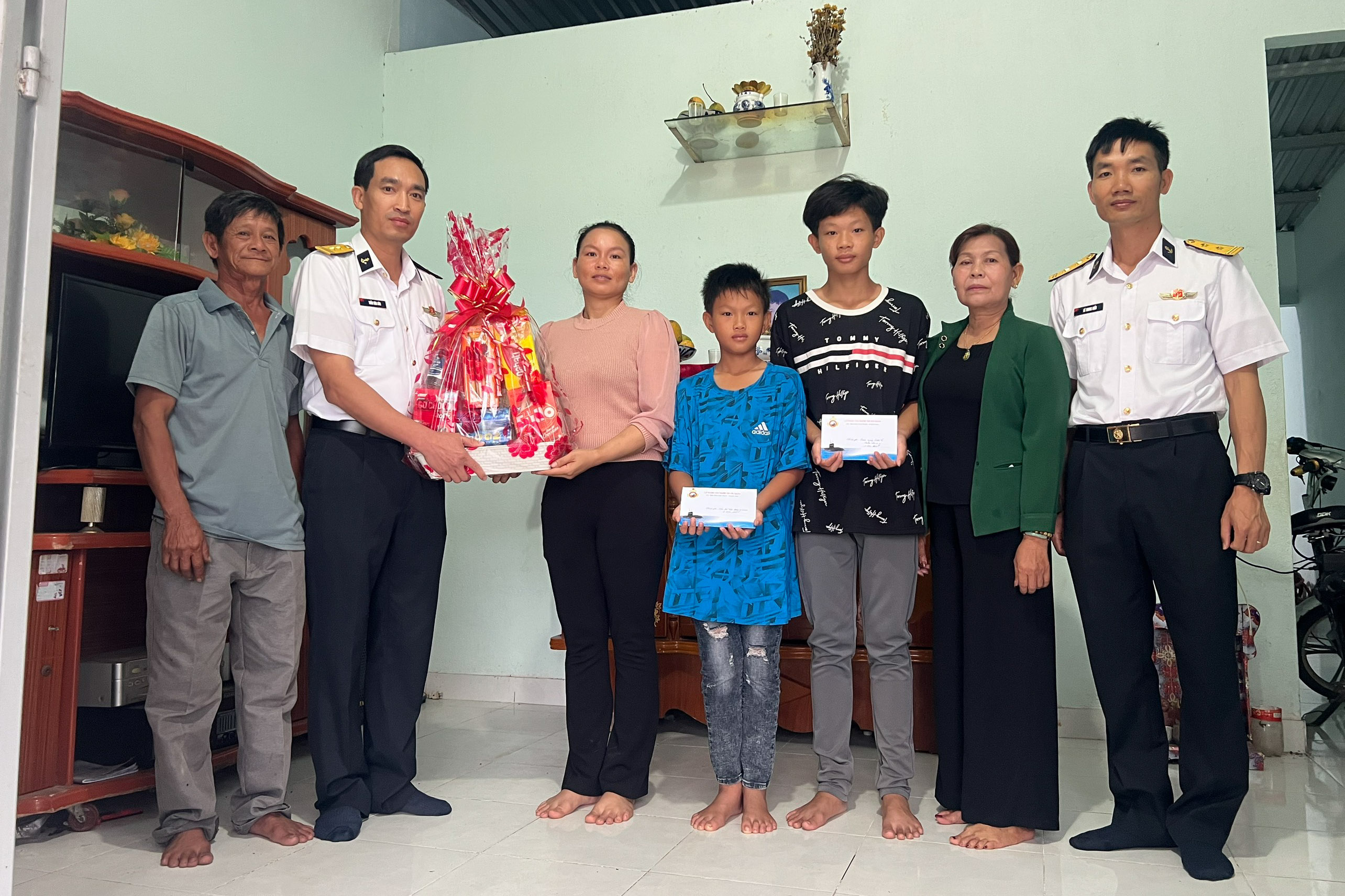 Lữ đoàn 189 Hải quân: Thực hiện hiệu quả công tác dân vận