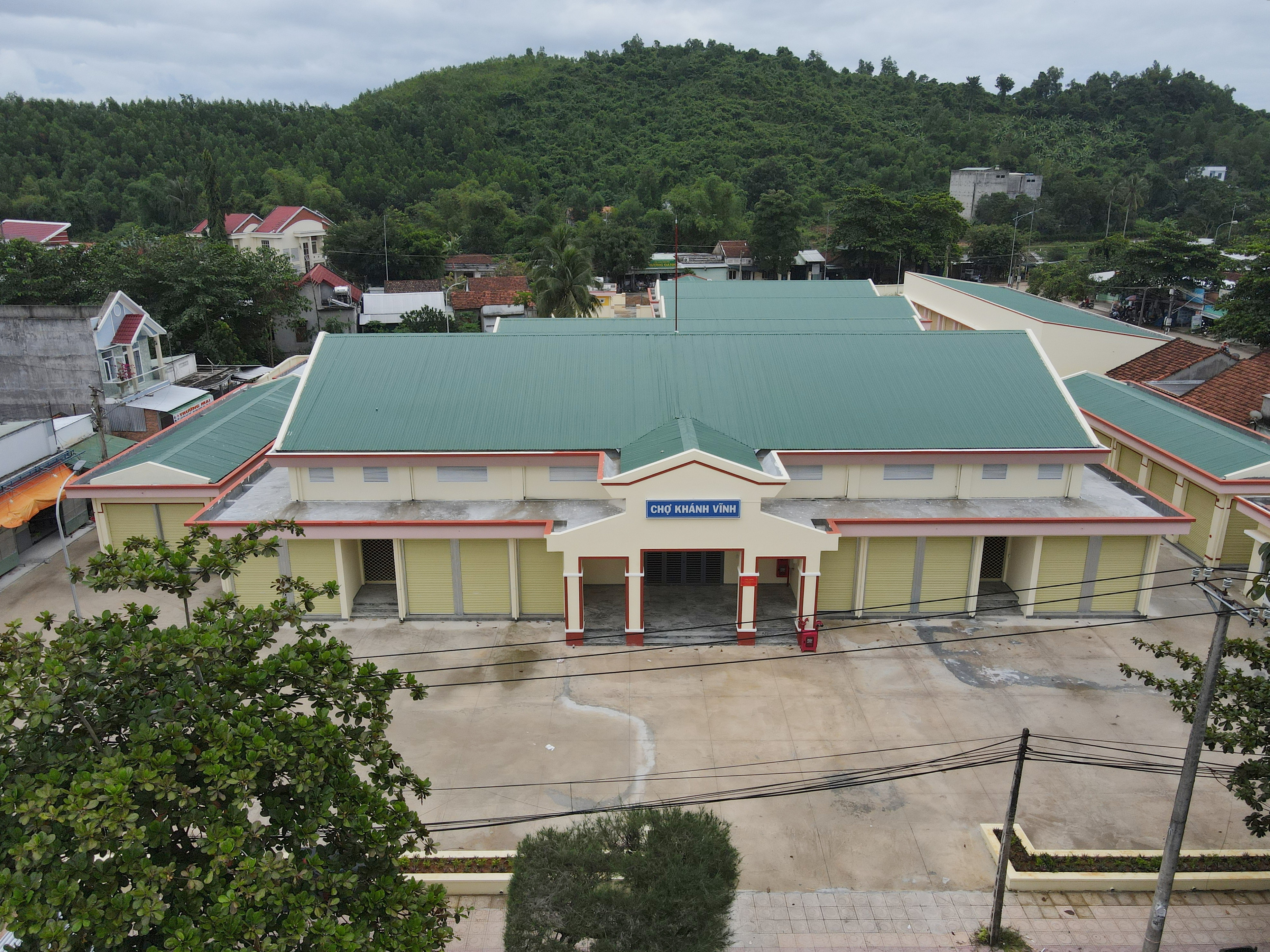 Cần sớm đưa chợ Khánh Vĩnh vào hoạt động