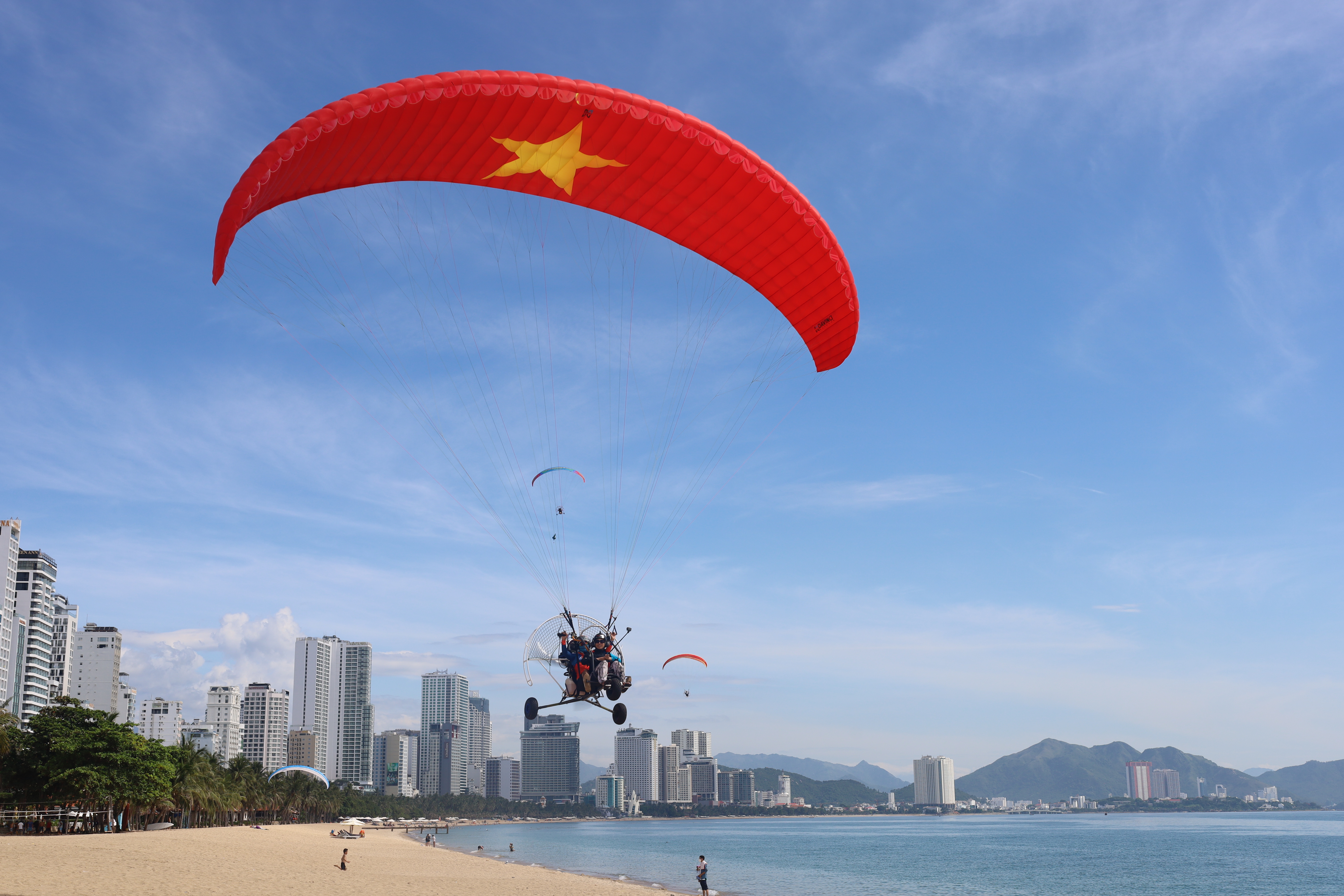 “Phải lòng” phố biển