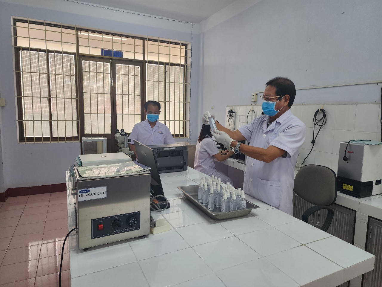 Chế tạo thuốc trị nấm da trên vật nuôi