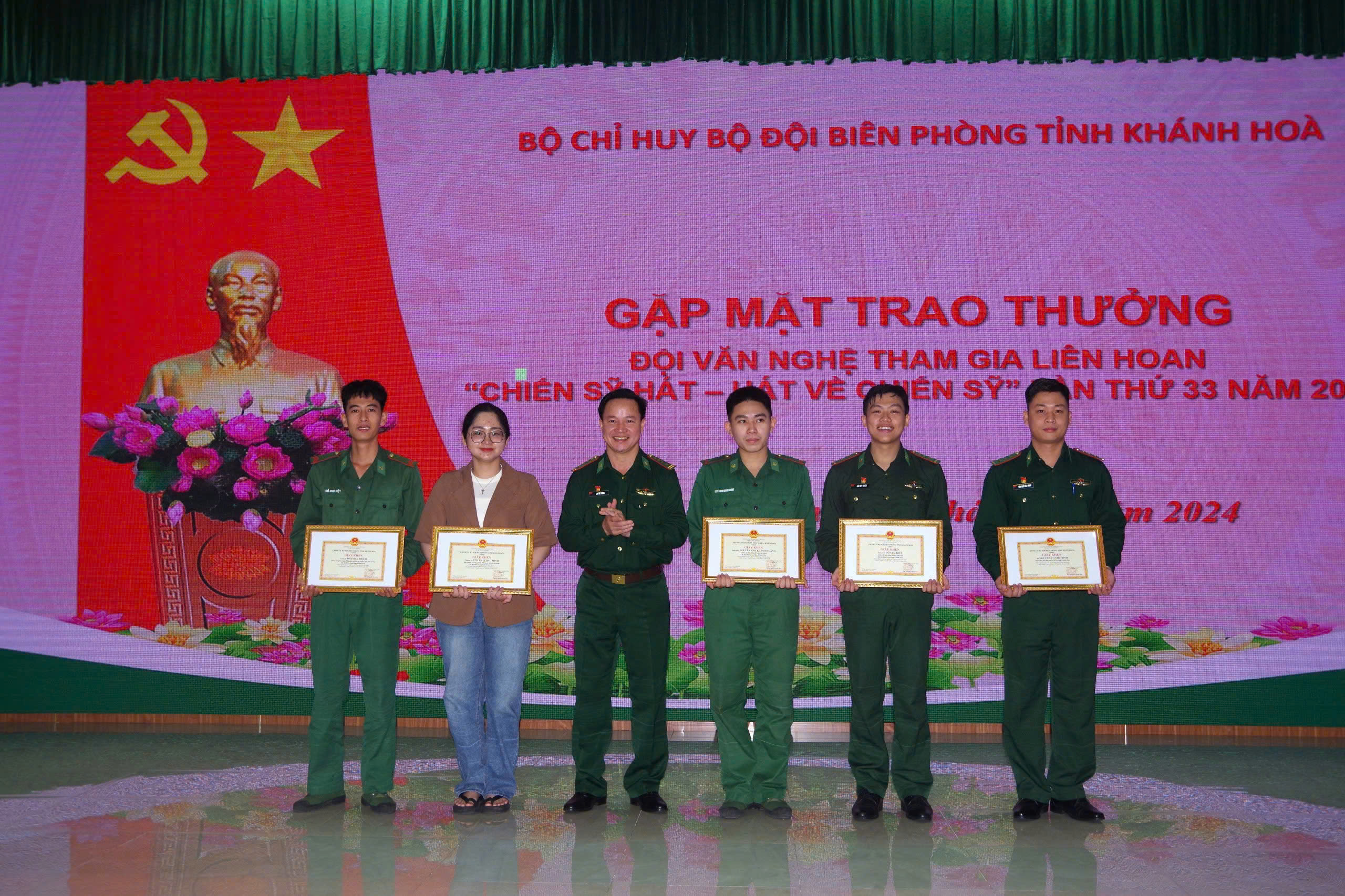 Bộ Chỉ huy Bộ đội Biên phòng tỉnh Khánh Hòa: Khen thưởng 14 cá nhân xuất sắc tham gia Liên hoan Chiến sĩ hát và hát về chiến sĩ