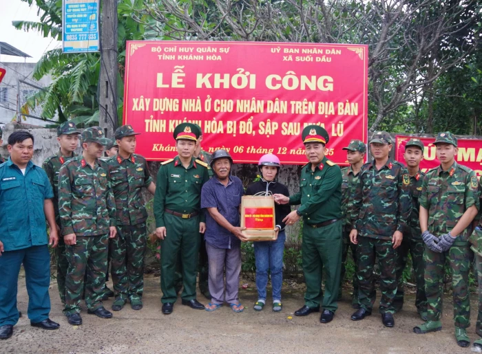 Dựng lại ngôi nhà, xây lên niềm vui