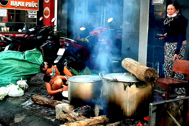 Bóng câu qua cửa…