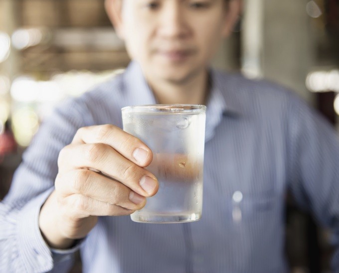 Phòng tránh đau họng do uống rượu bia