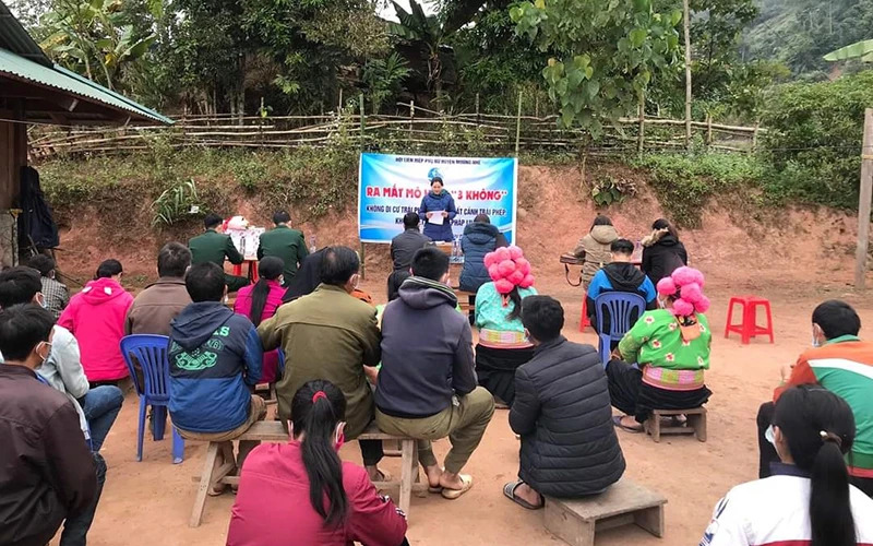 Tuyên truyền pháp luật tới đồng bào dân tộc thiểu số tại huyện Mường Nhé (Điện Biên).

