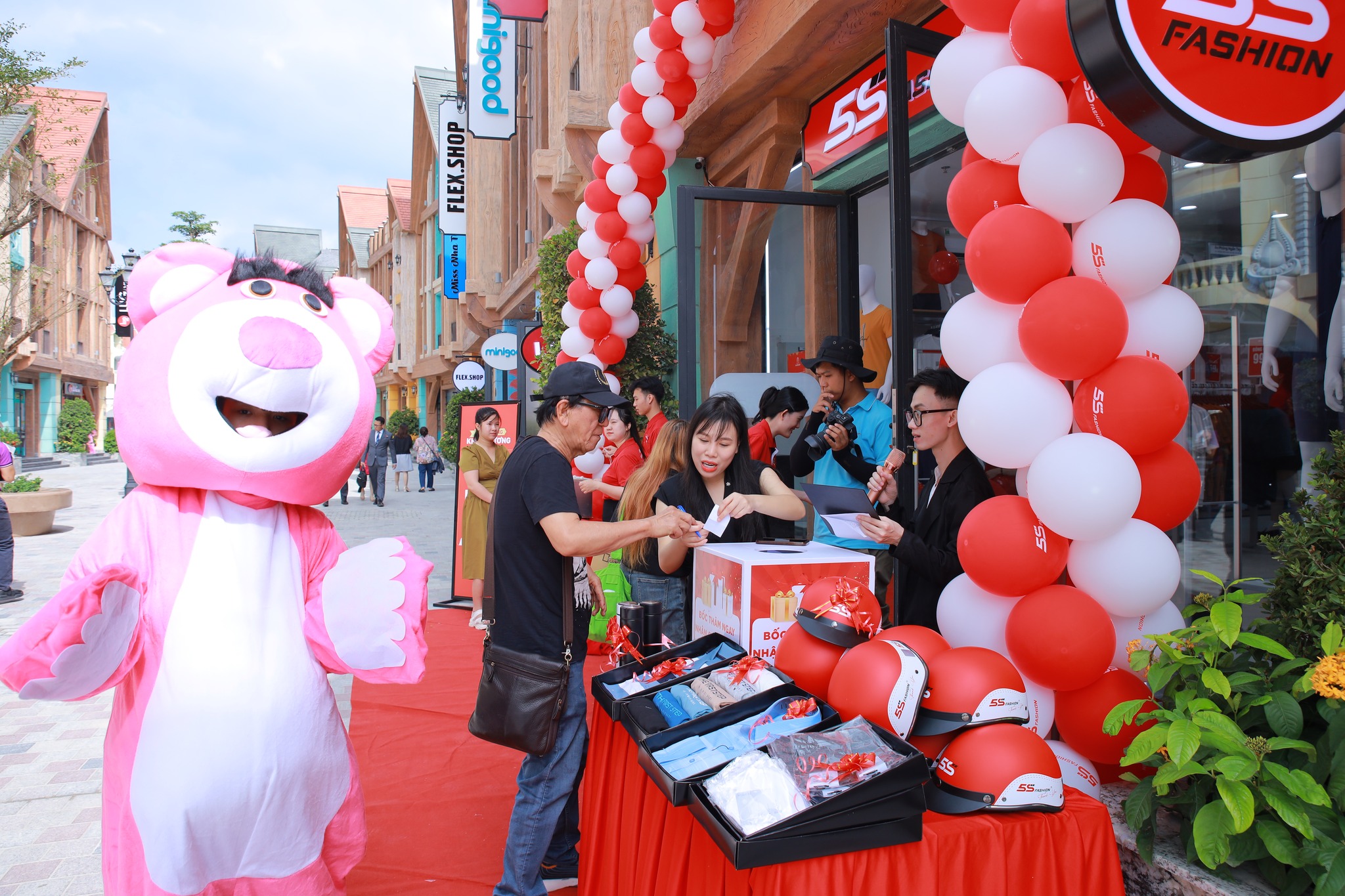 Khánh Hòa đón hơn 721 nghìn lượt khách lưu trú trong tháng 1-2024