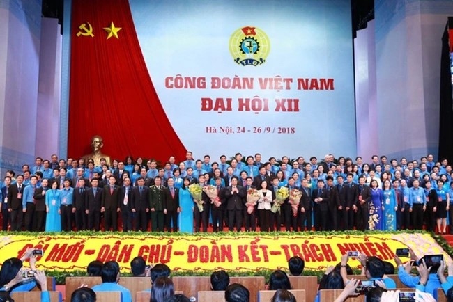 Đại hội lần thứ XIII Công đoàn Việt Nam, nhiệm kỳ 2023 - 2028 diễn ra từ ngày 01 - 03/12 tại Trung tâm Hội nghị Quốc gia với 1.095 đại biểu chính thức. 

