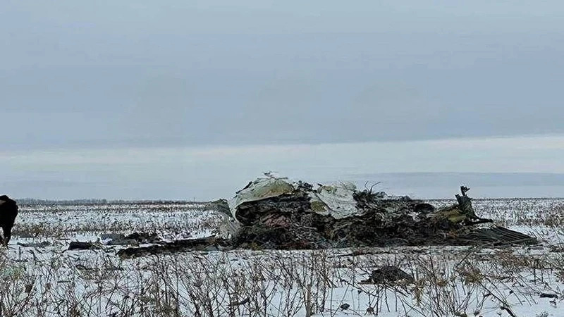 Không ai sống sót trong vụ máy bay chở tù binh Ukraine rơi ở Nga